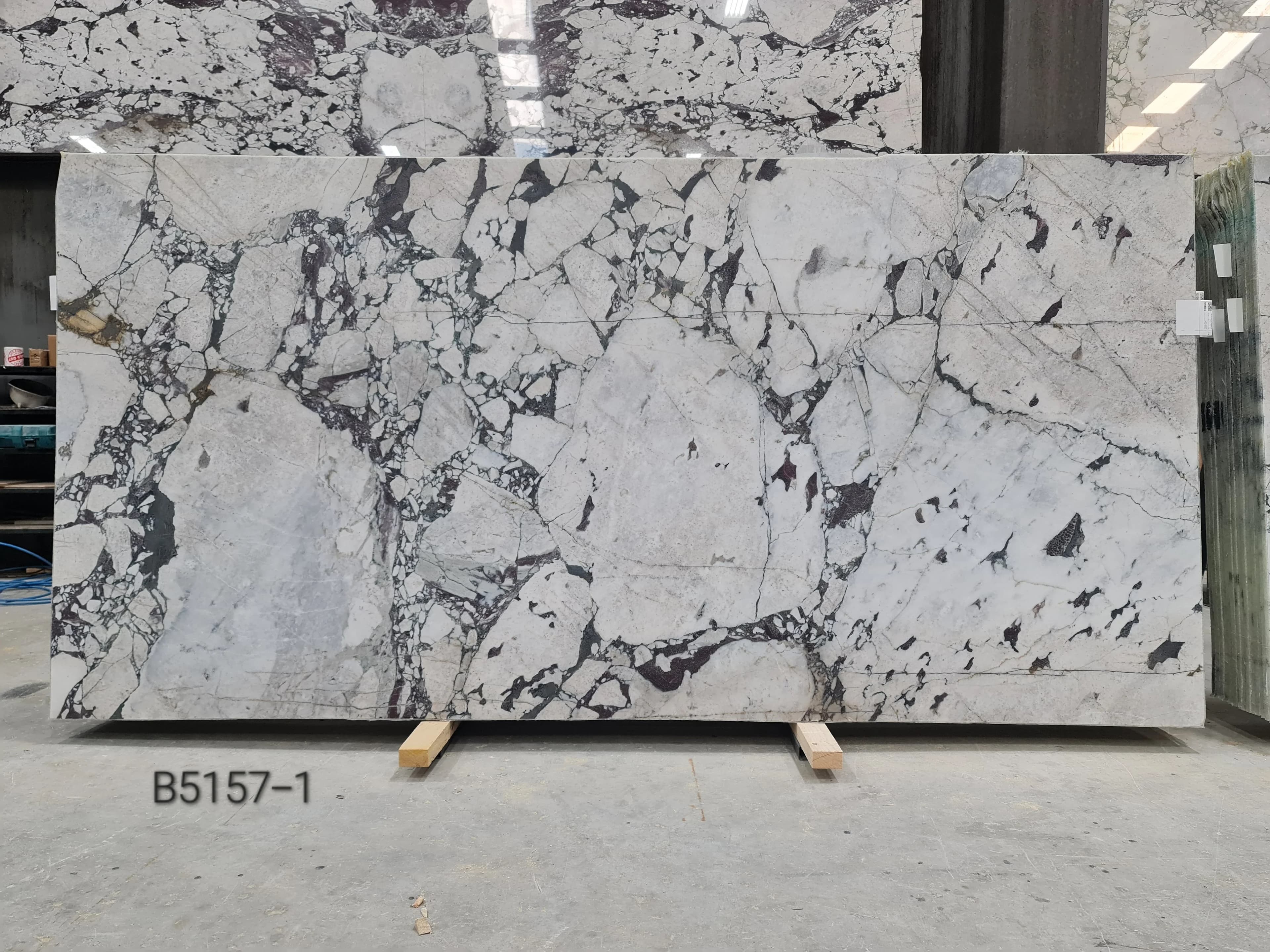 Calacatta Viola · Select