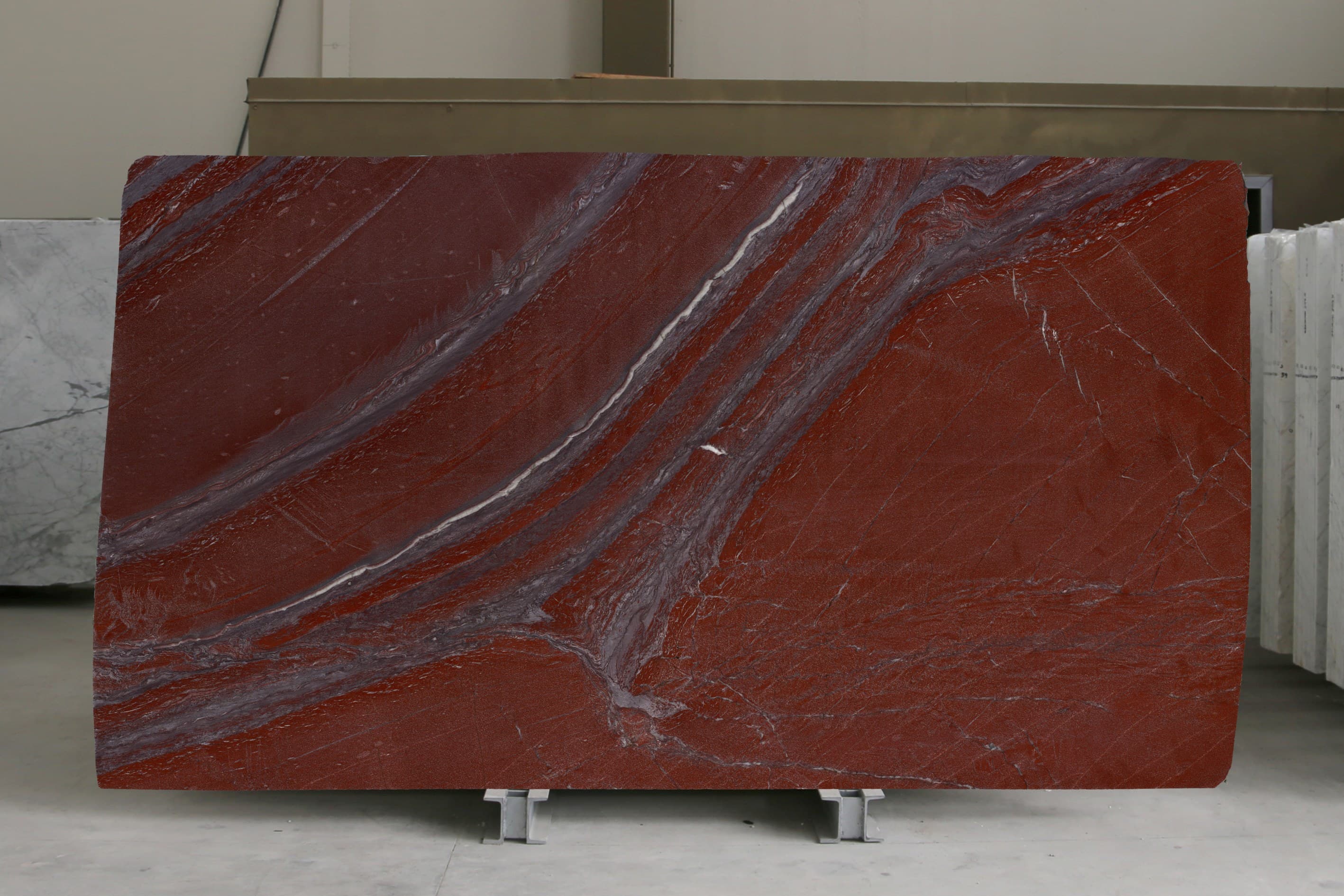 Rosso Laguna · Select