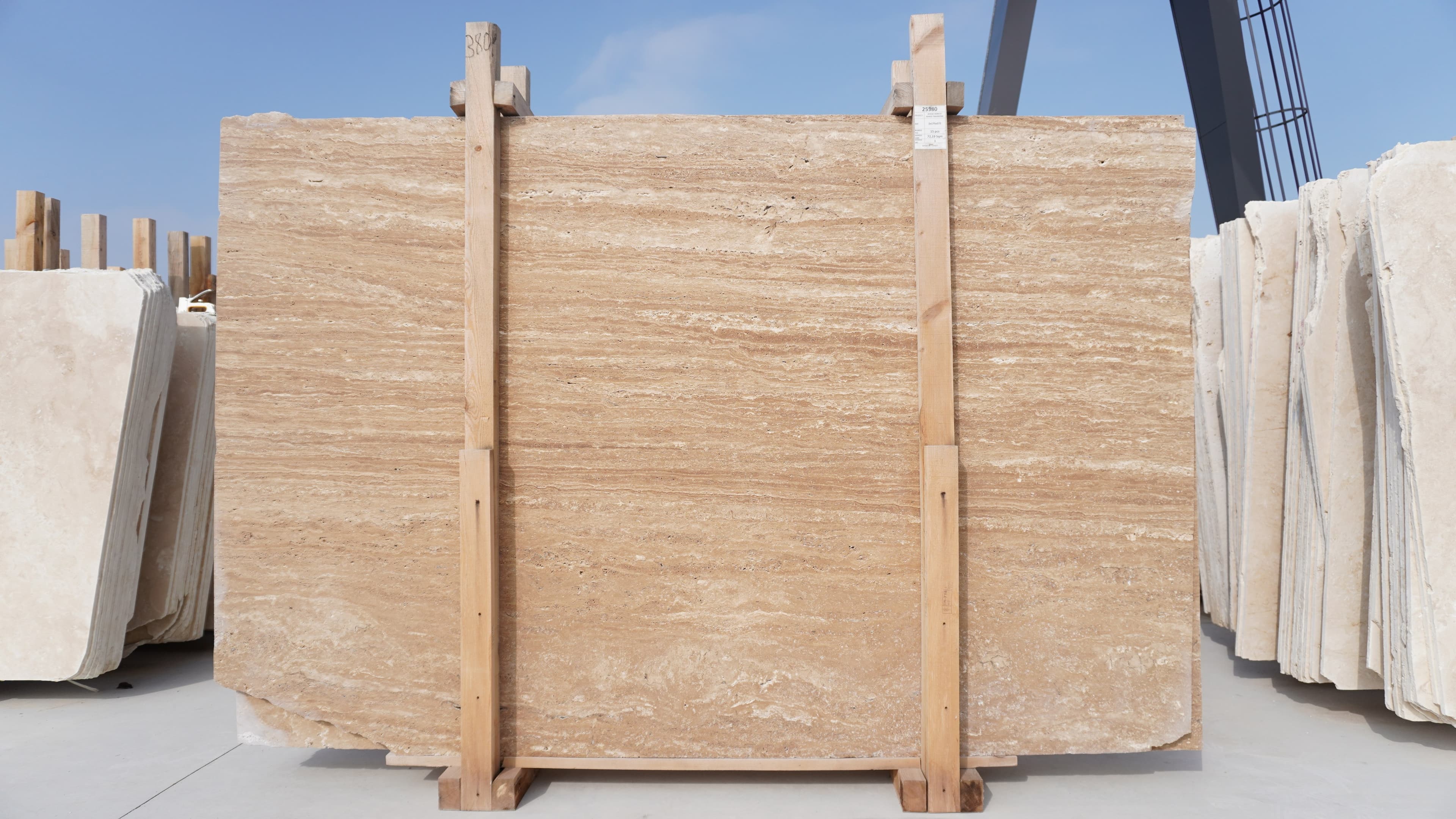 Noce Travertine · Select
