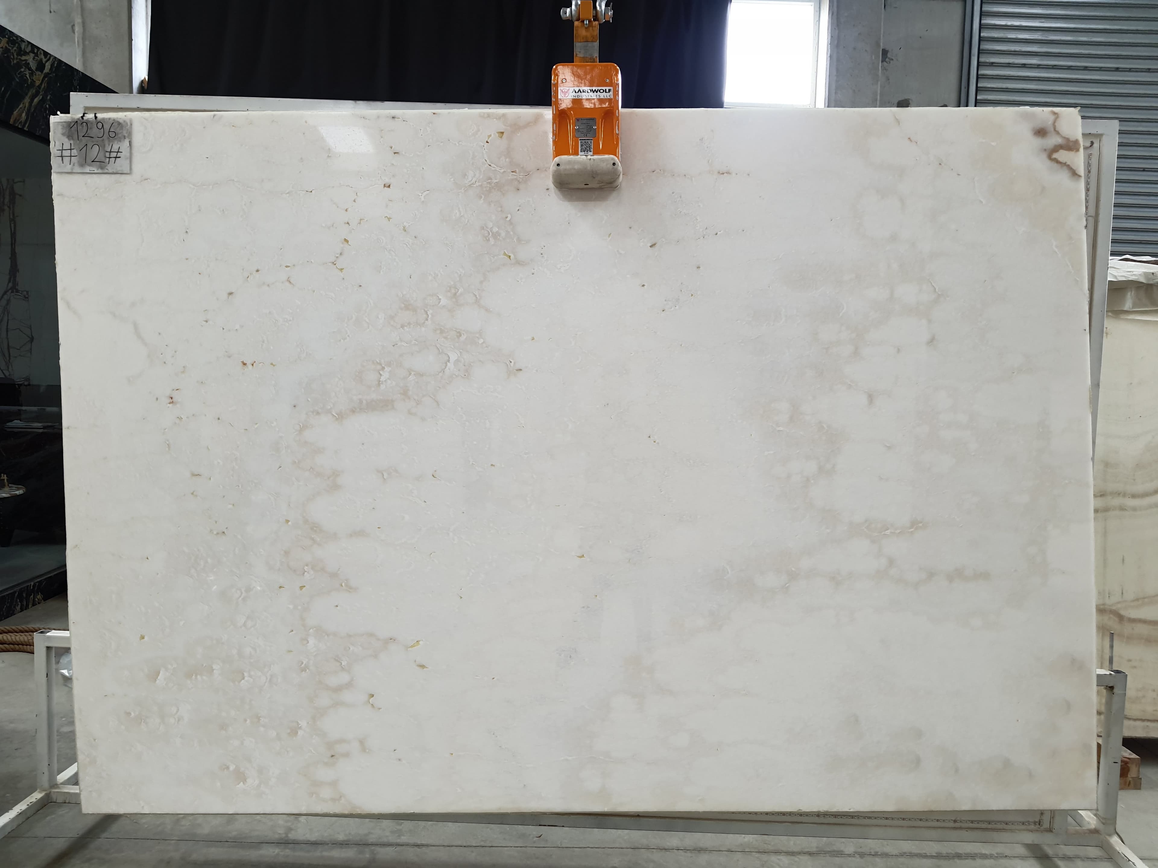 White Onyx · Select
