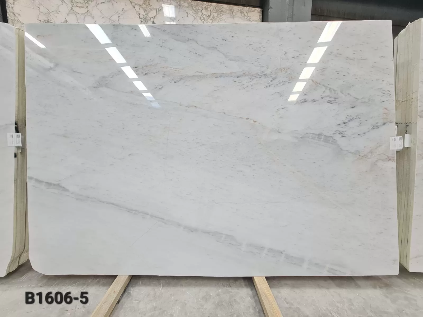 Bianco Allegro · Select