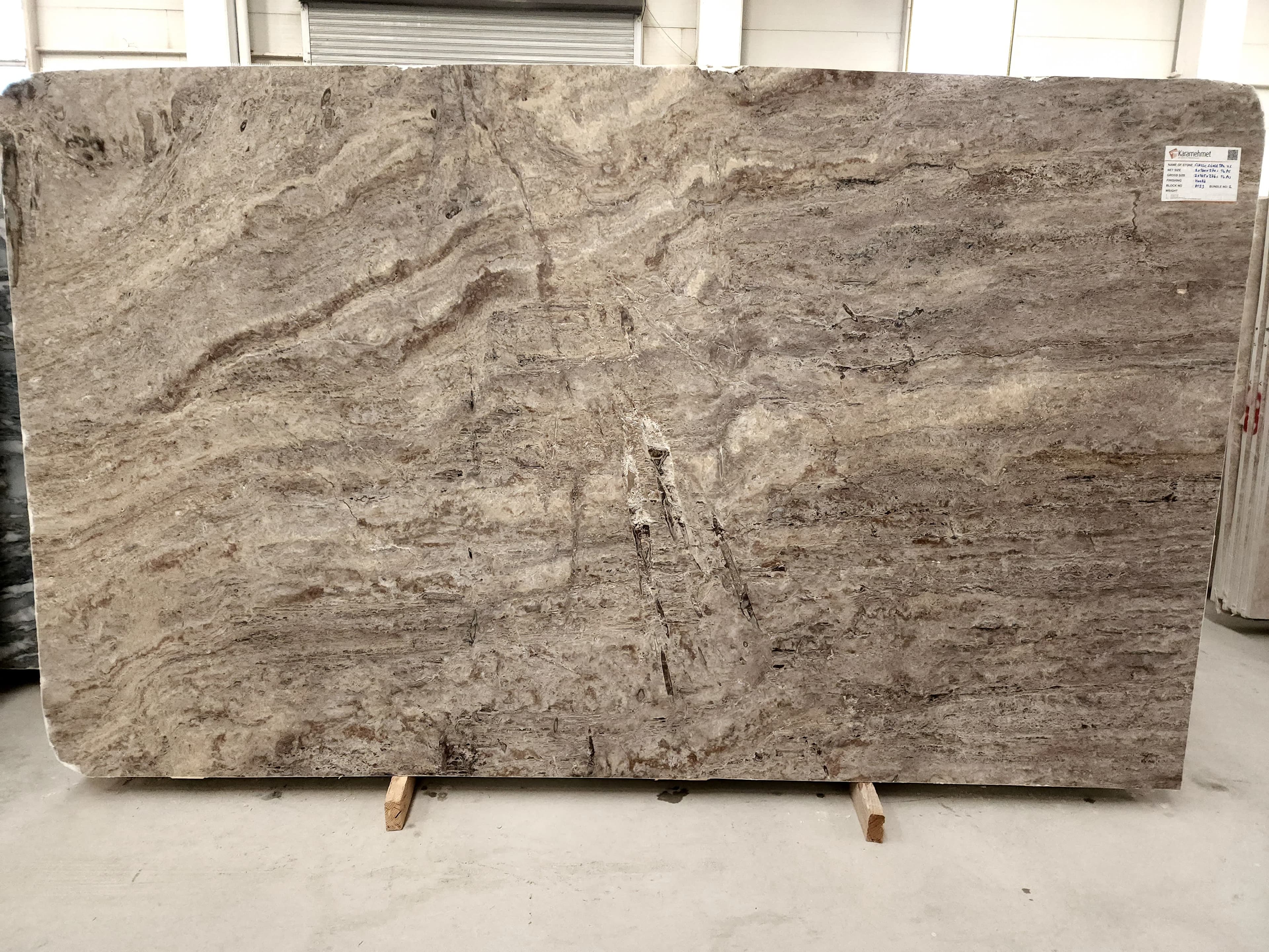 Travertino Silver · Select