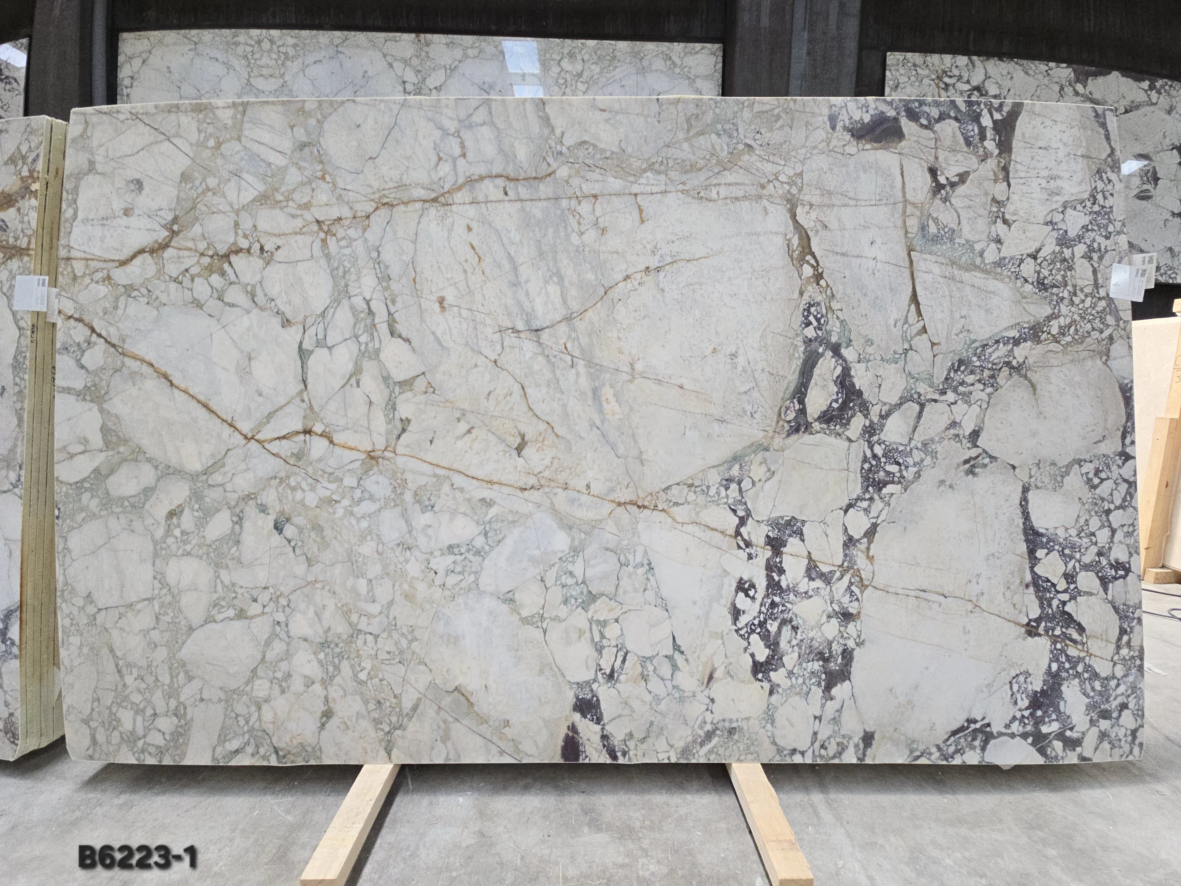 Calacatta Viola · Select · 188×301×2 cm