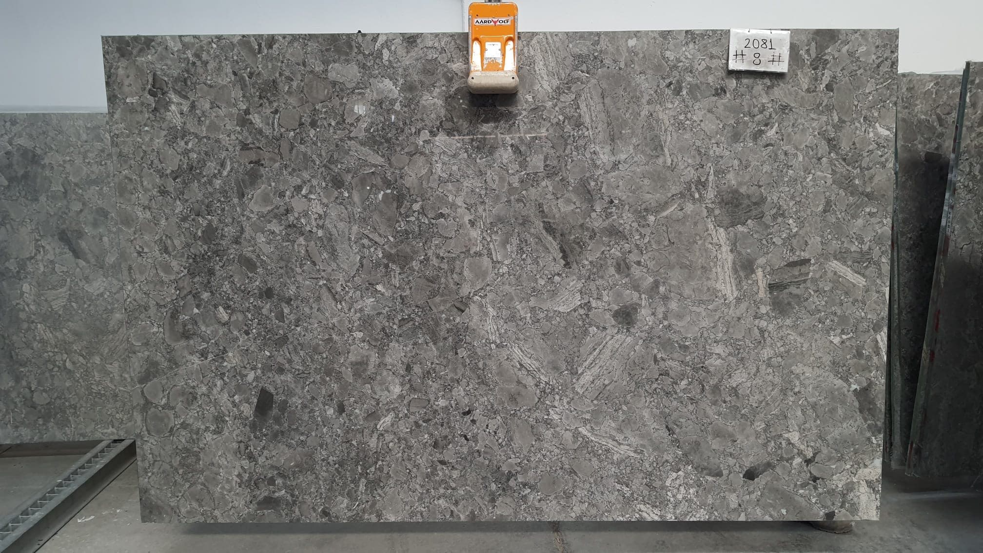 Grigio Superiore · Select