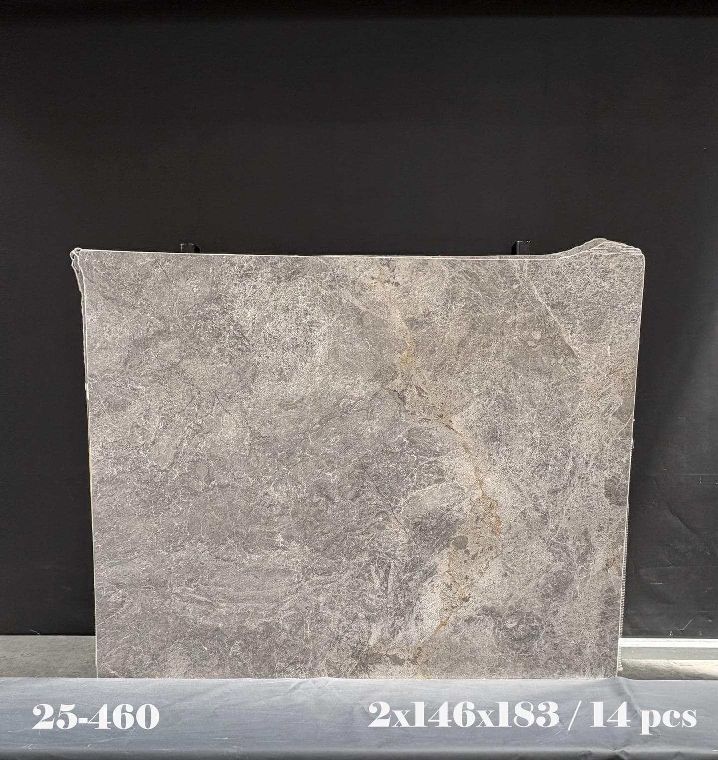 Tundra Grey Dark · Select