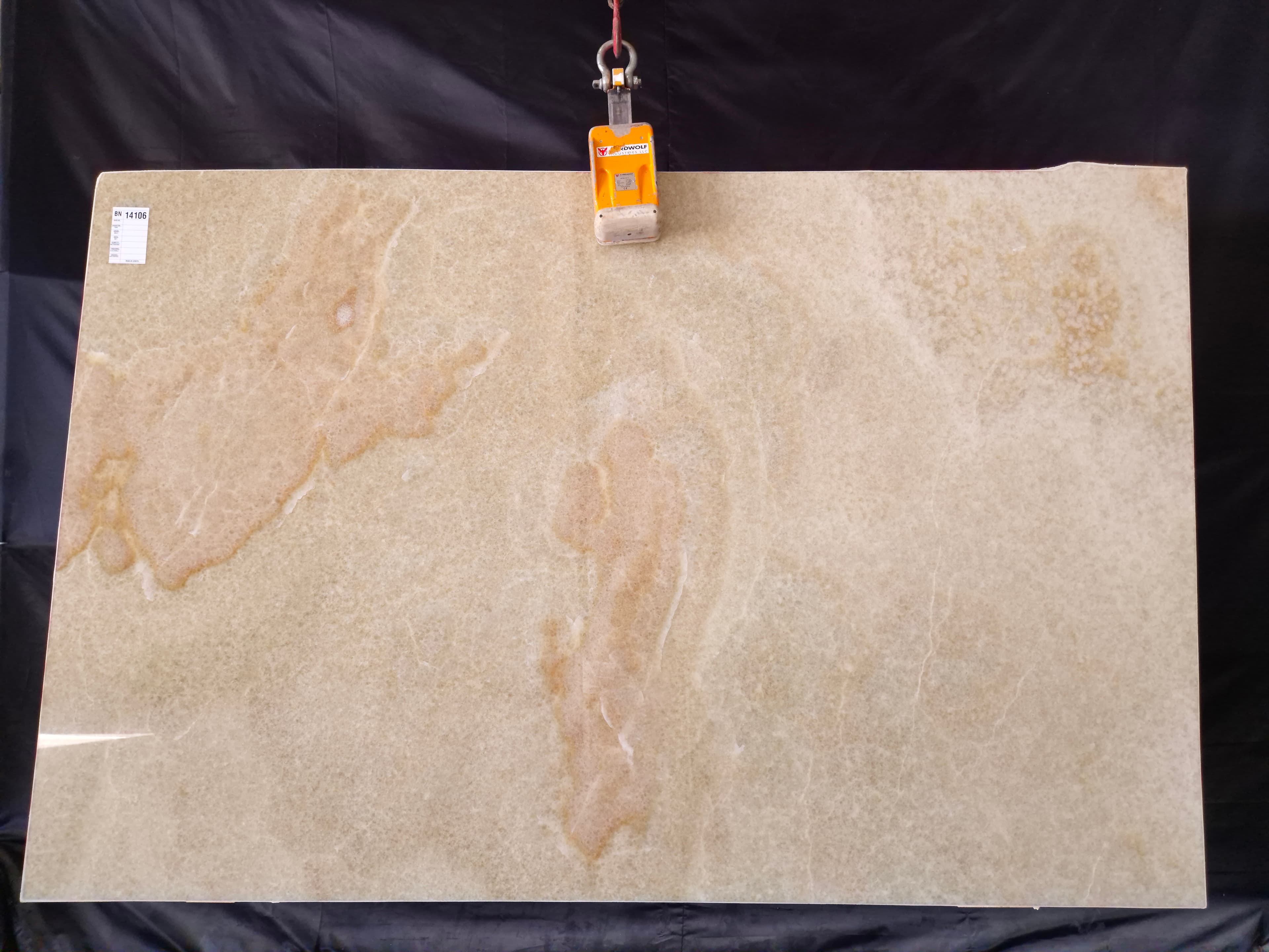 White Onyx · Select