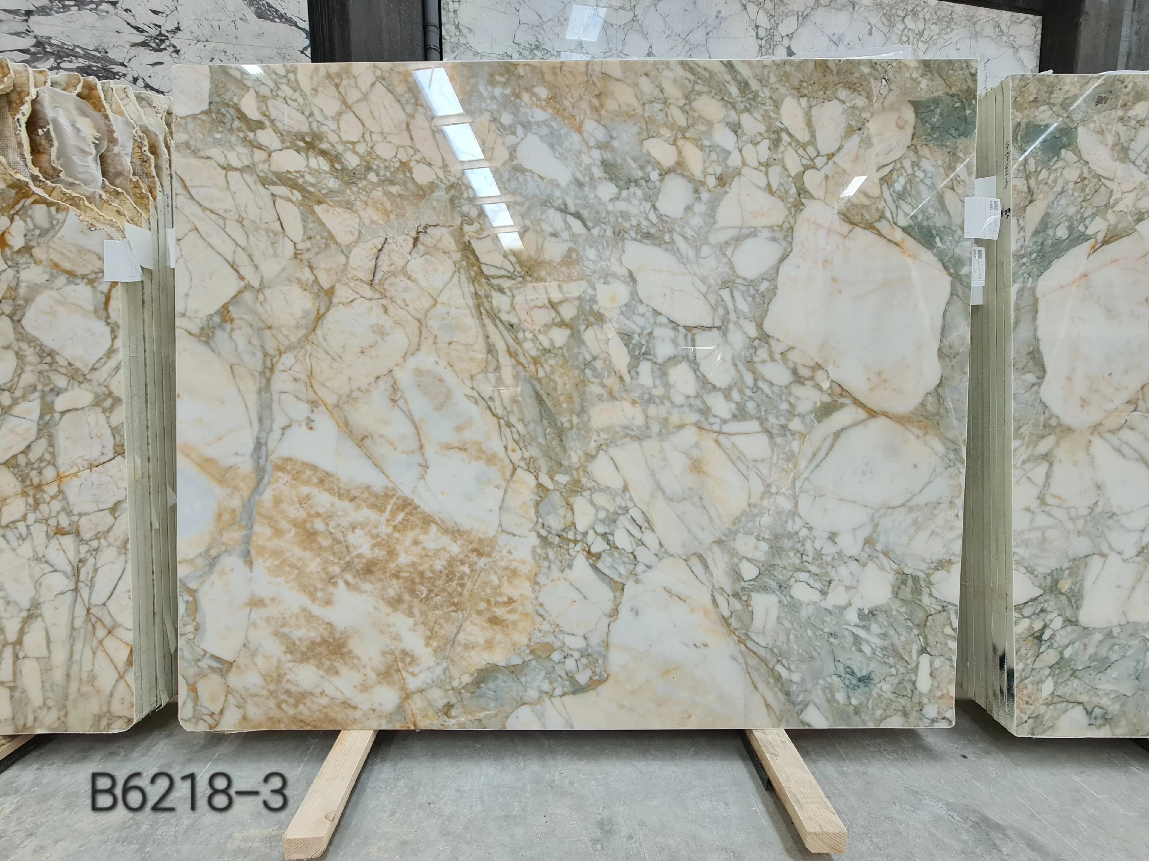 Calacatta Verde · Select