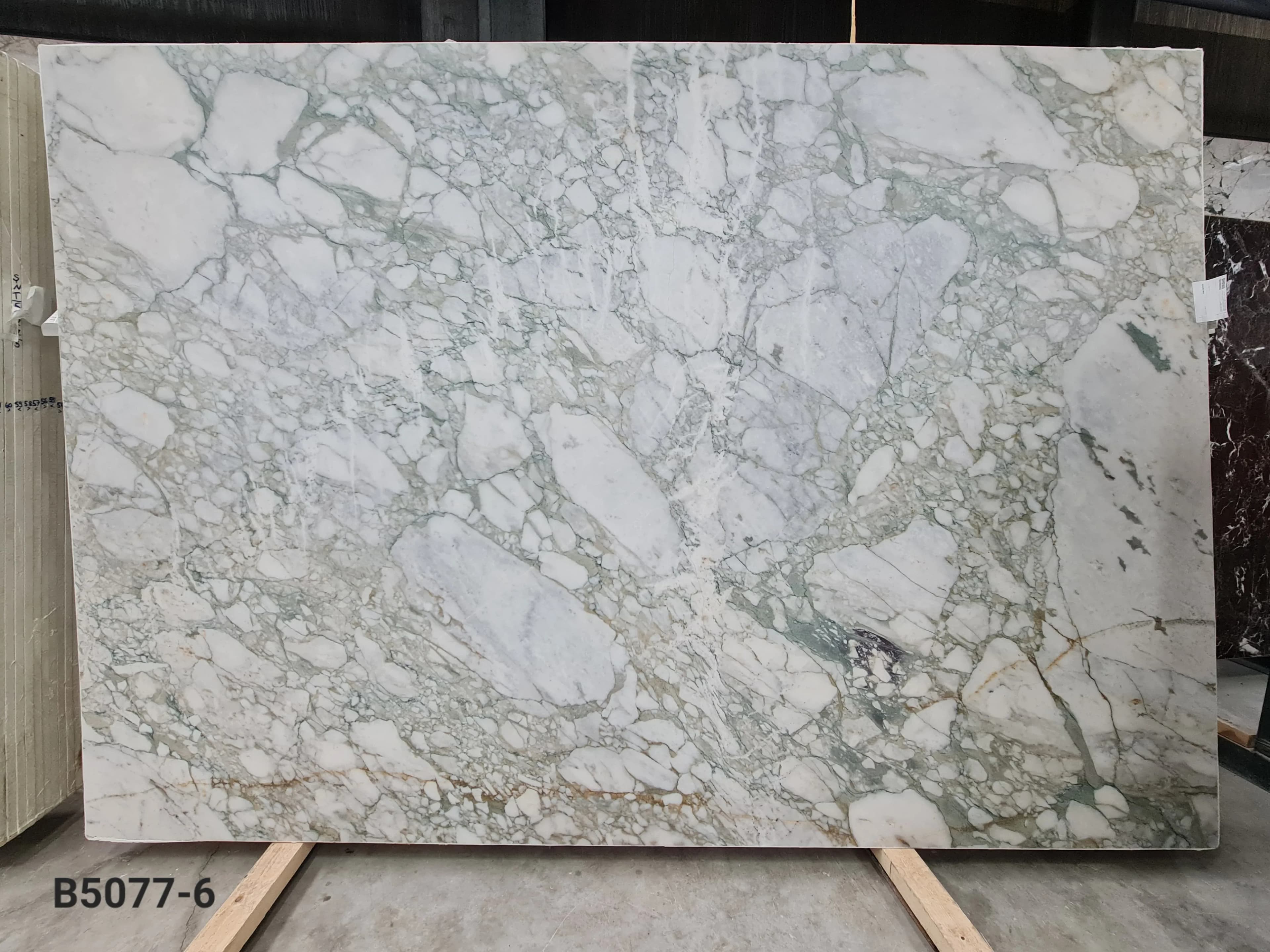Calacatta Verde · Select