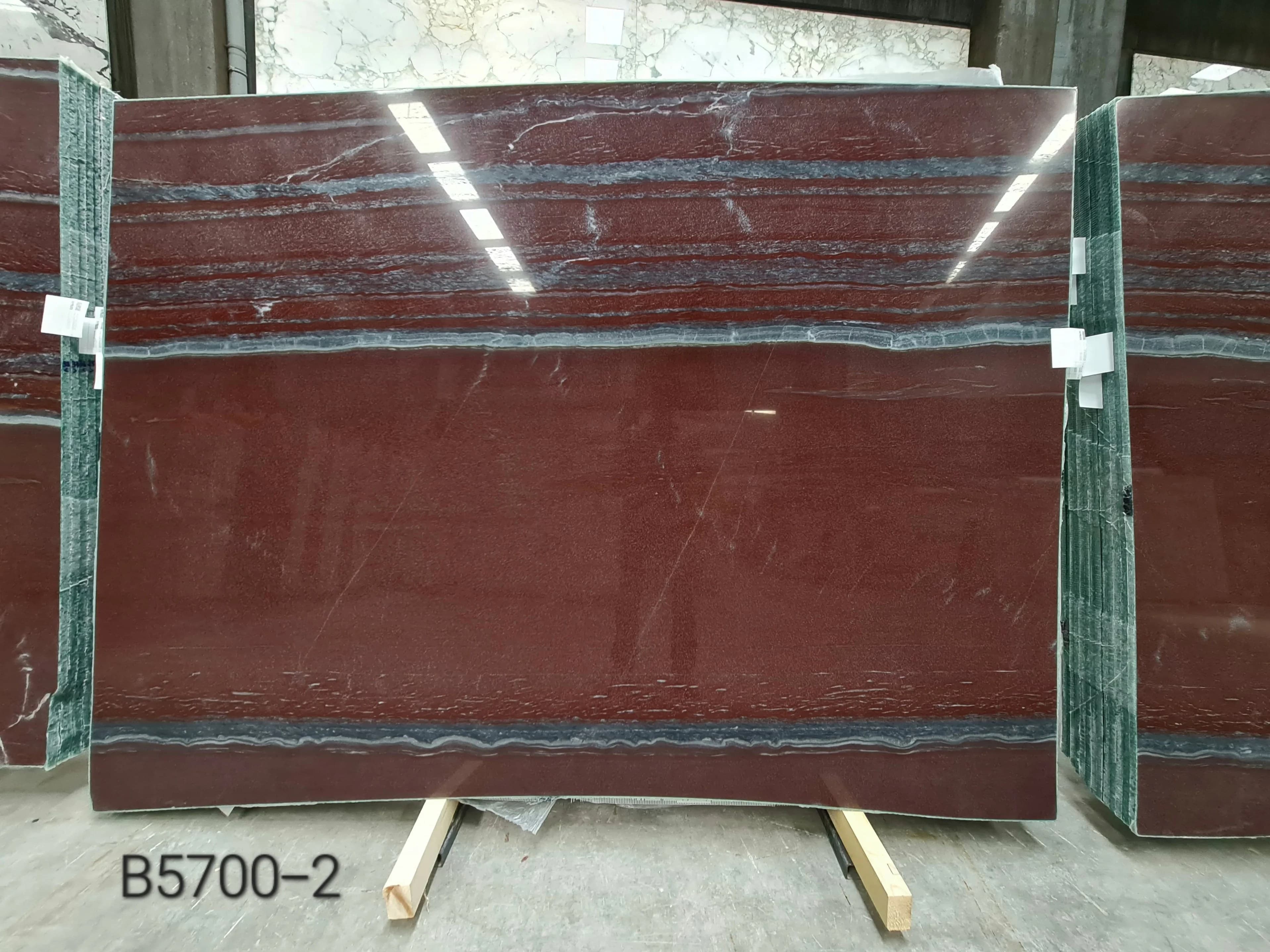 Rosso Laguna · Select