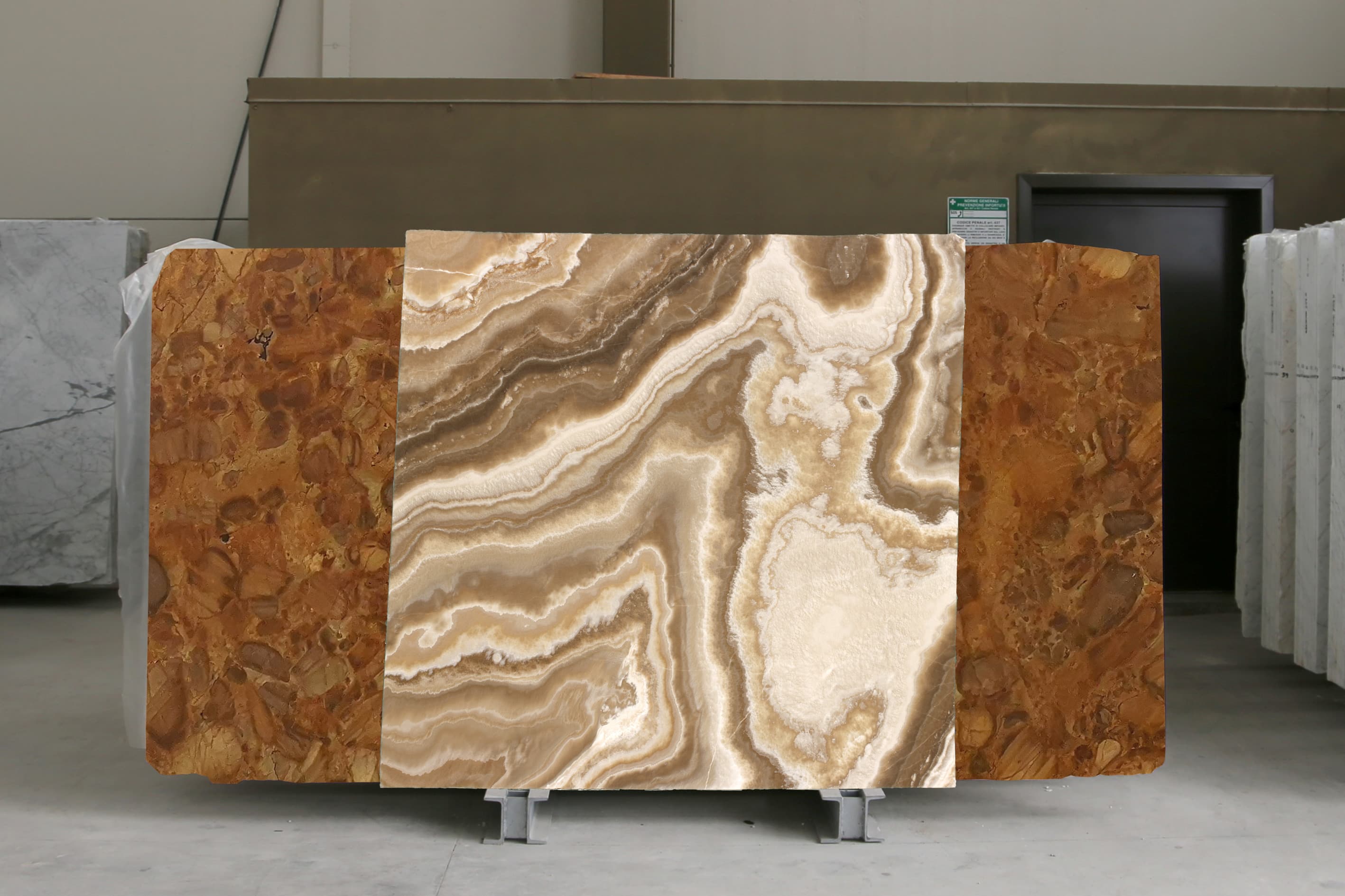 Tiger Onyx · Select · 170×170×2 cm