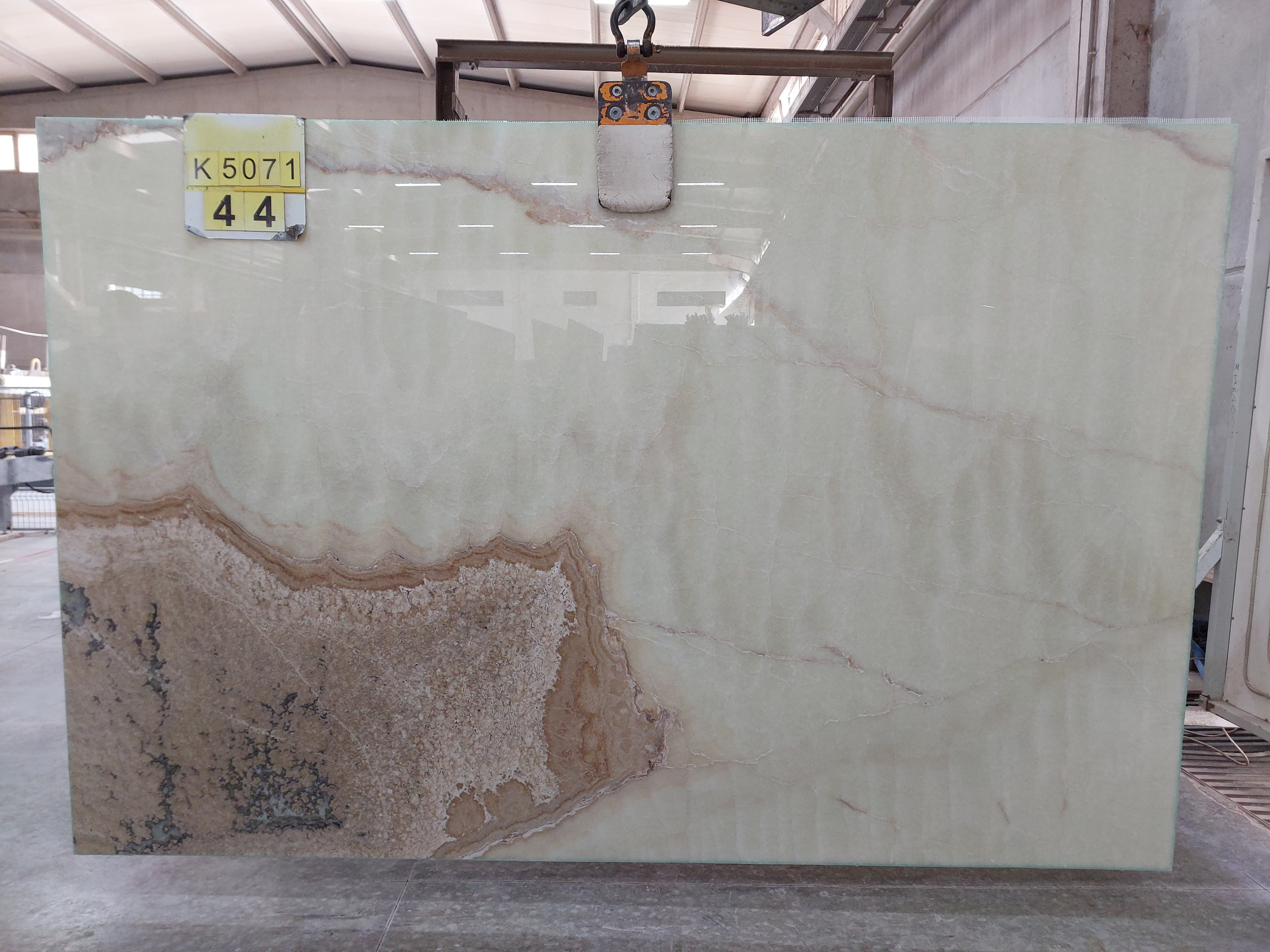 Green Onyx · Select · 185×287×2 cm