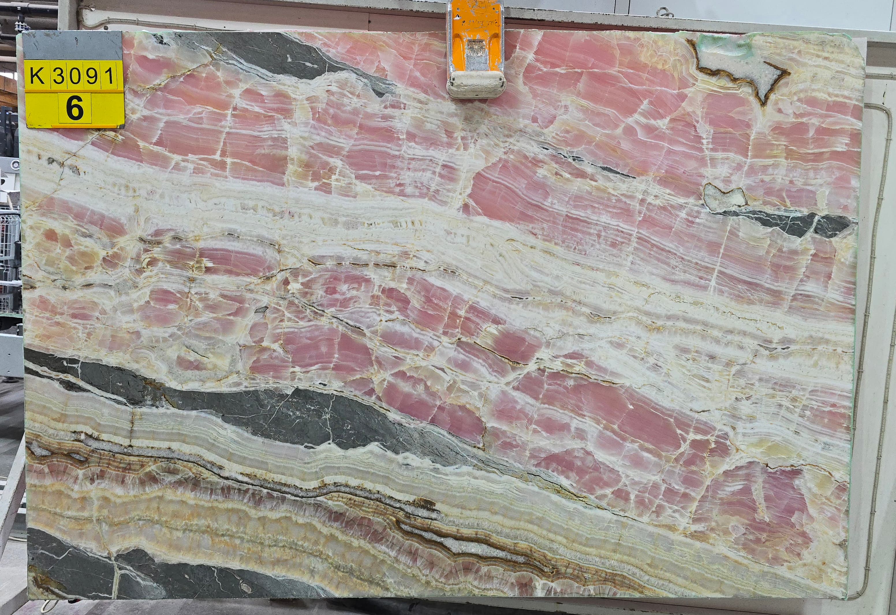 Pink Onyx · Select
