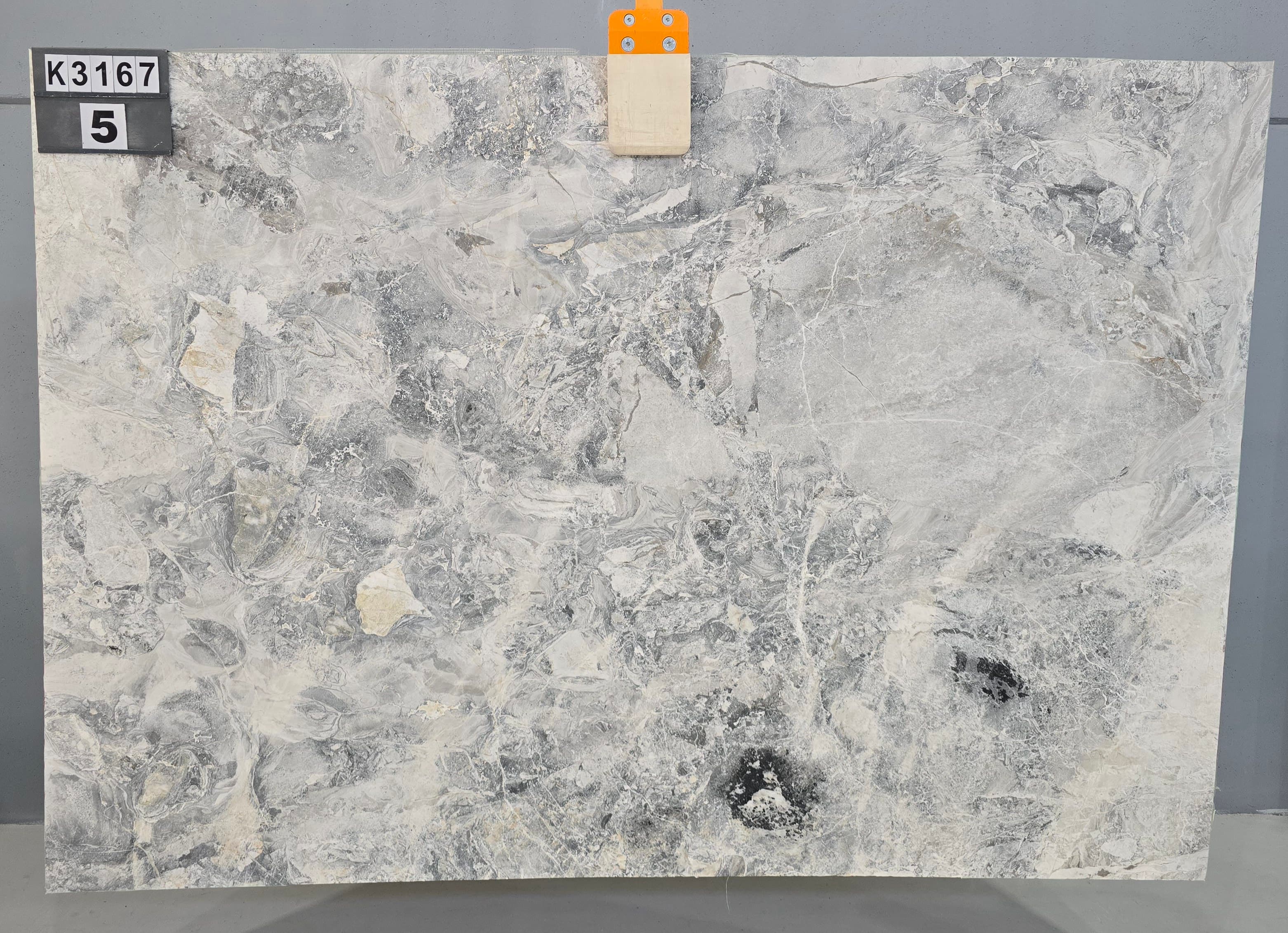 Flinders White · Select