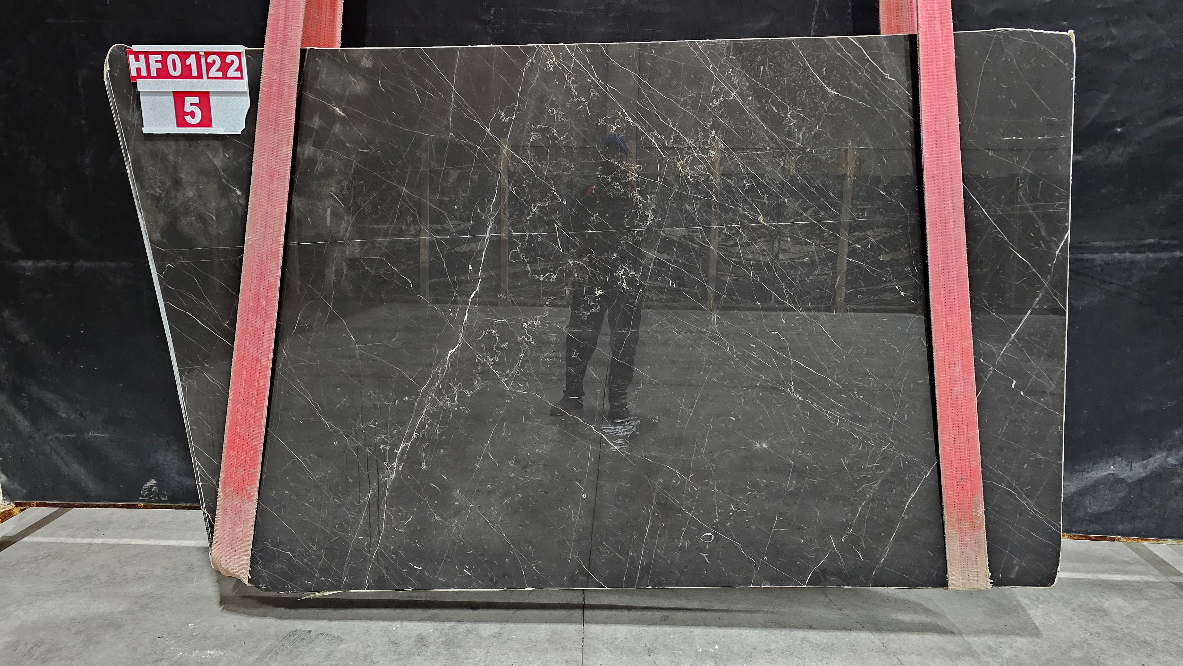 Beyşehir Black · Select · 155×245×2 cm