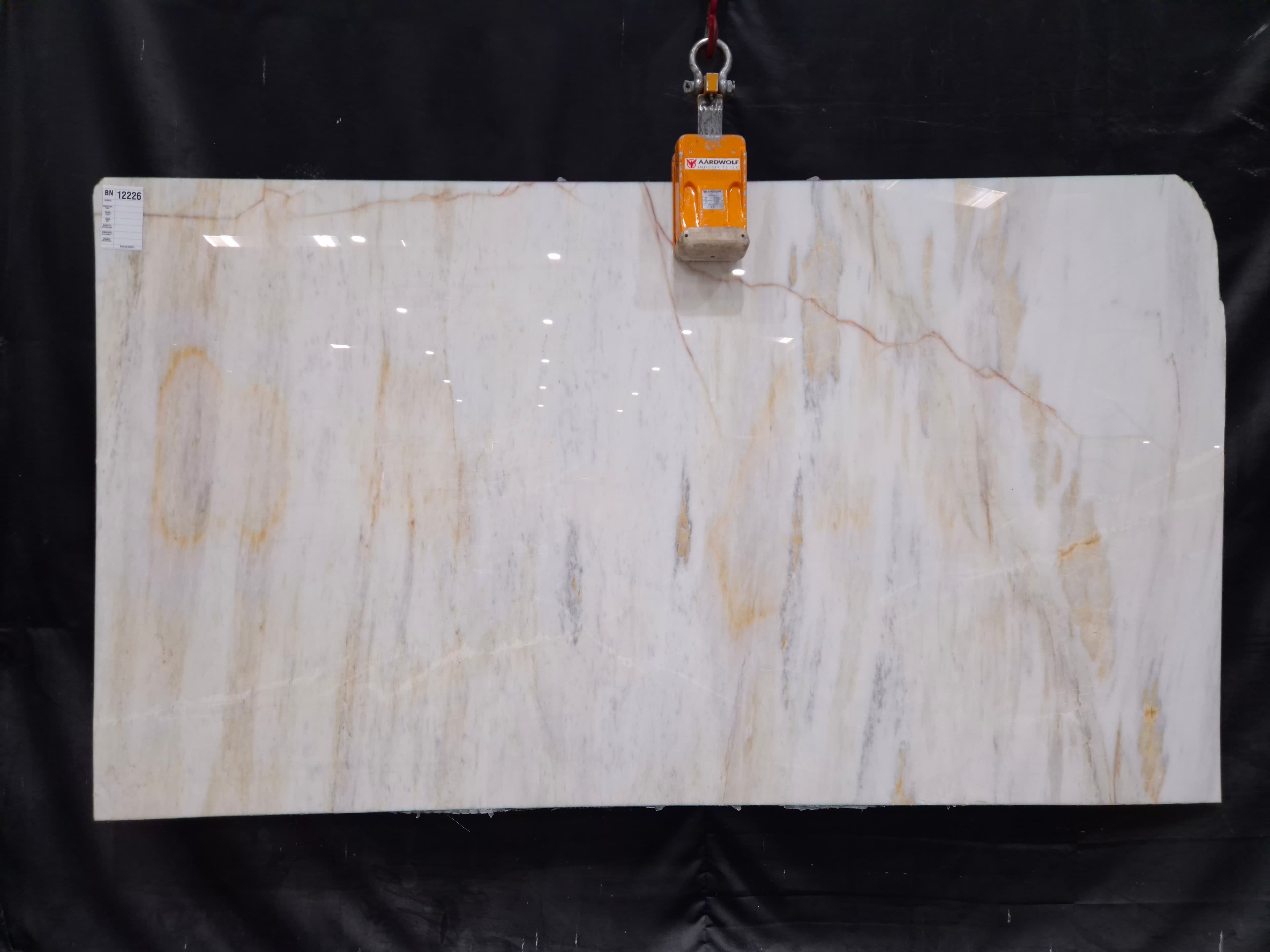 Calacatta Amber · Select · 165×298×2 cm