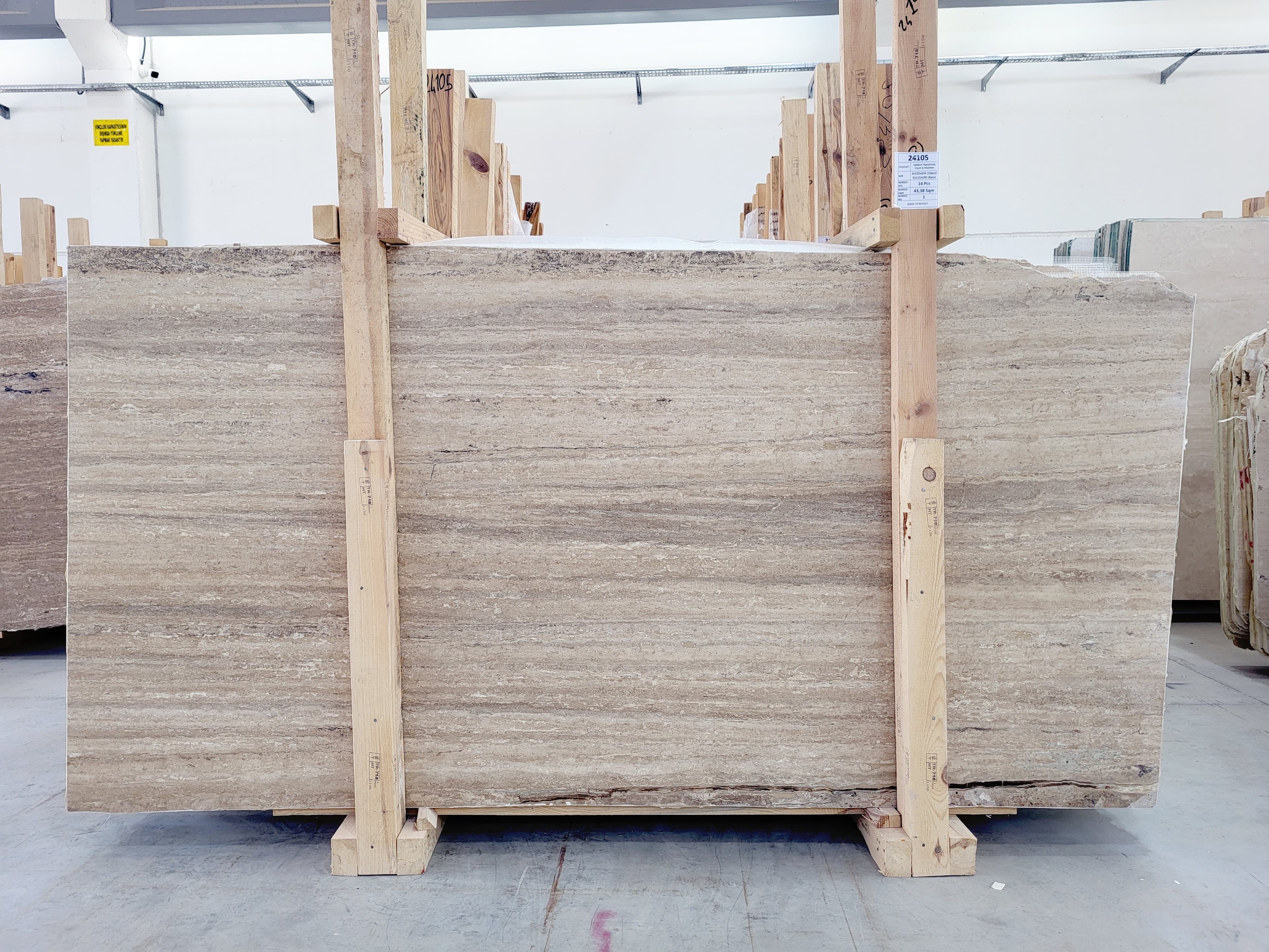Noce Travertine · Select