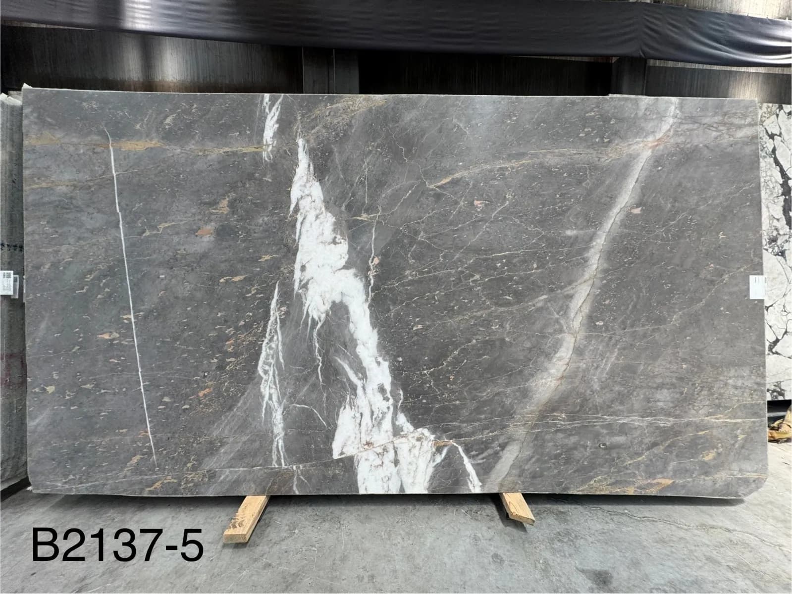 Baran Grey · Select