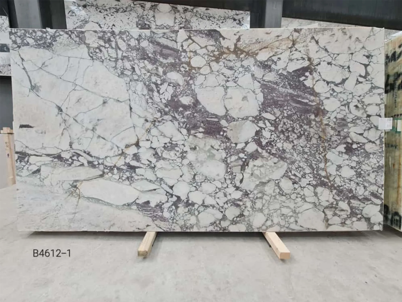 Calacatta Viola · Select