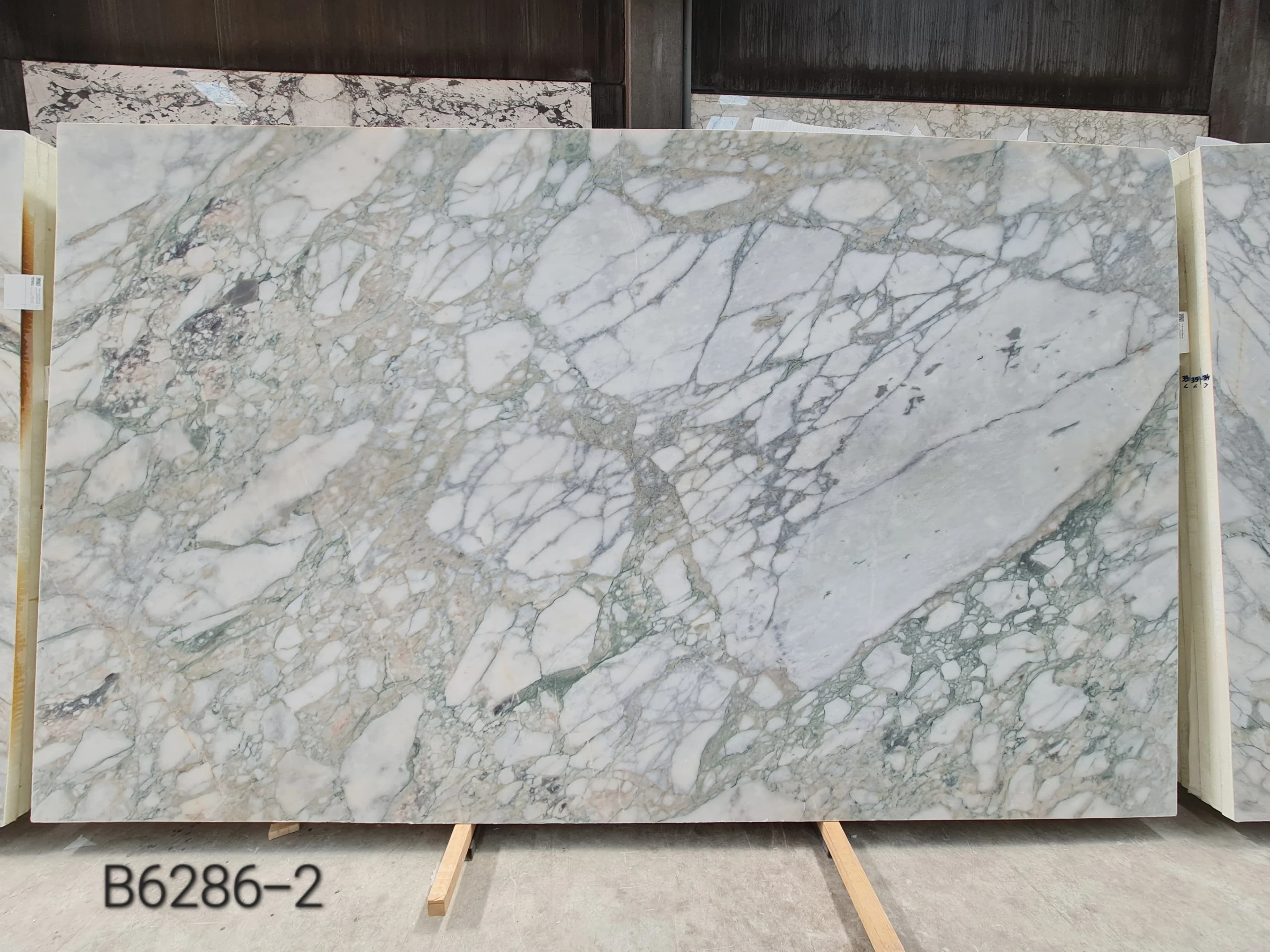 Calacatta Verde · Select