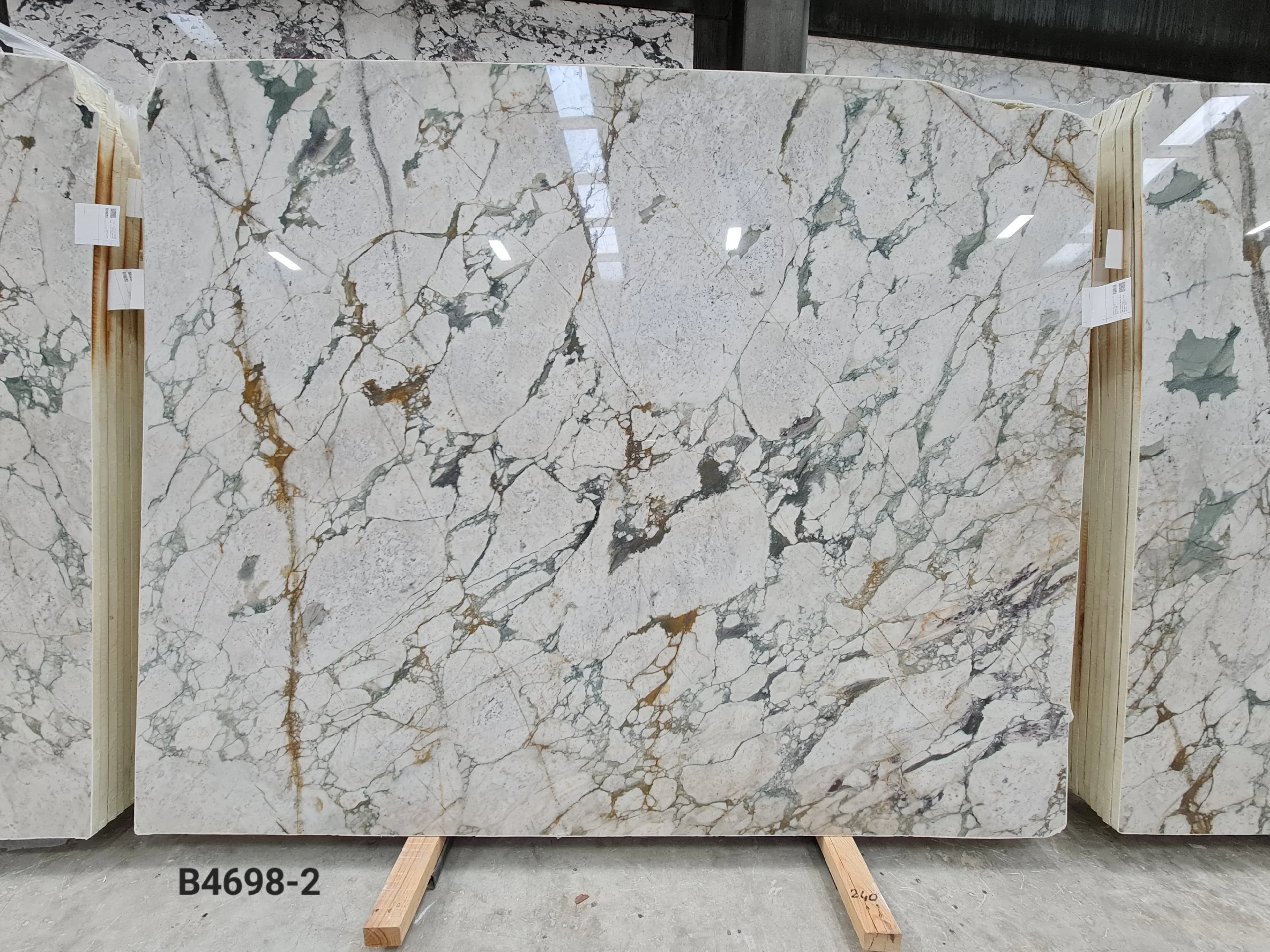 Calacatta Verde · Select