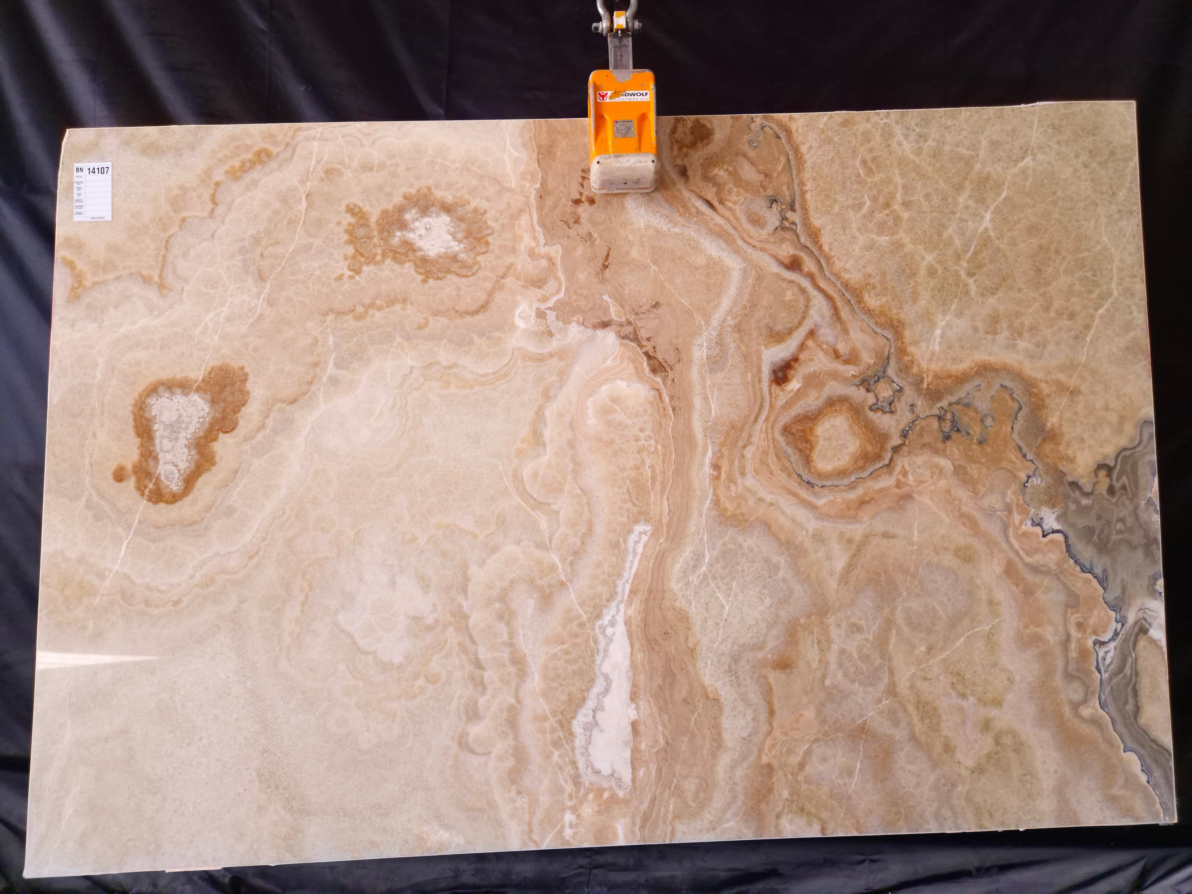 White Onyx · Select