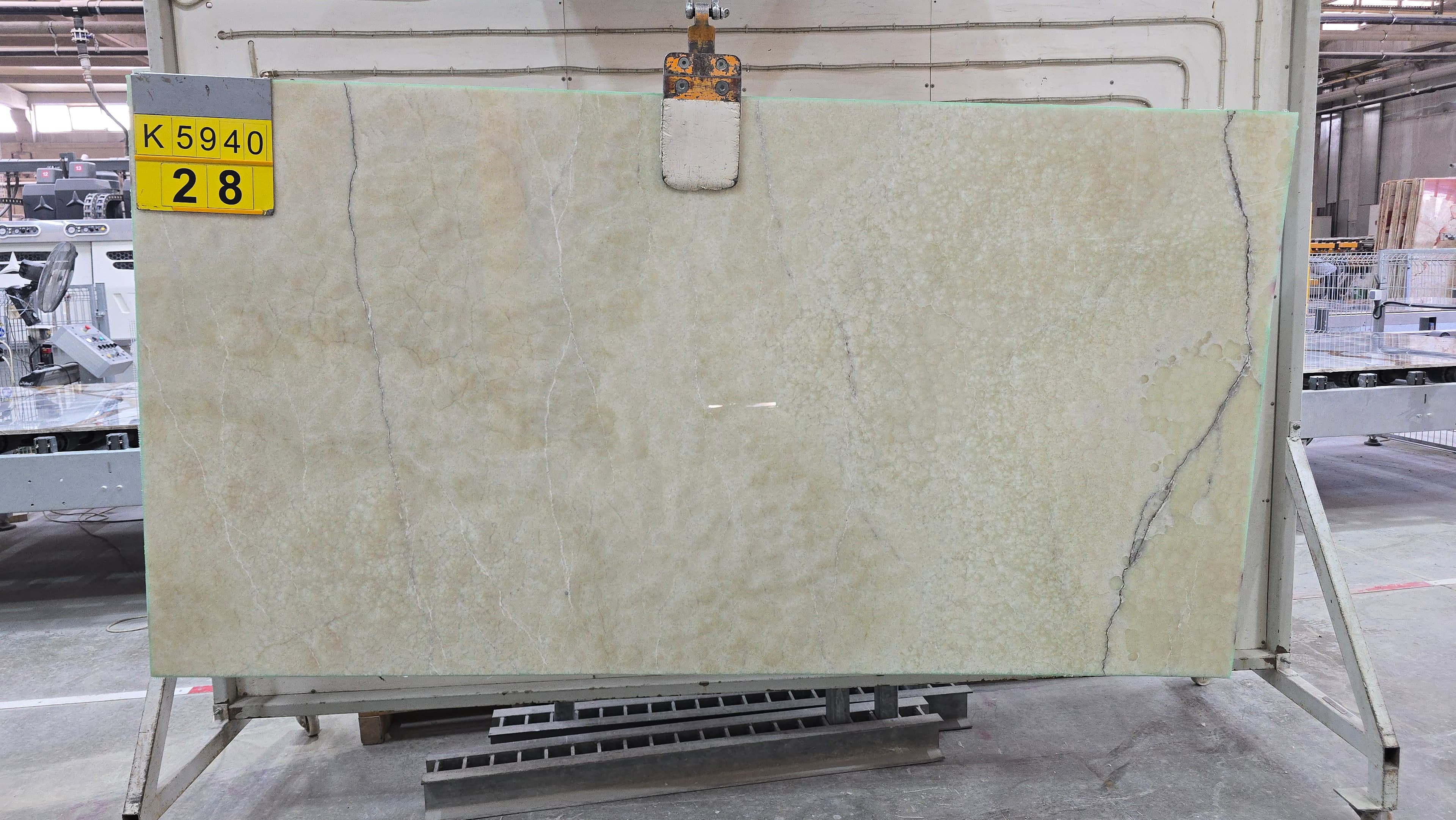 White Onyx · Select
