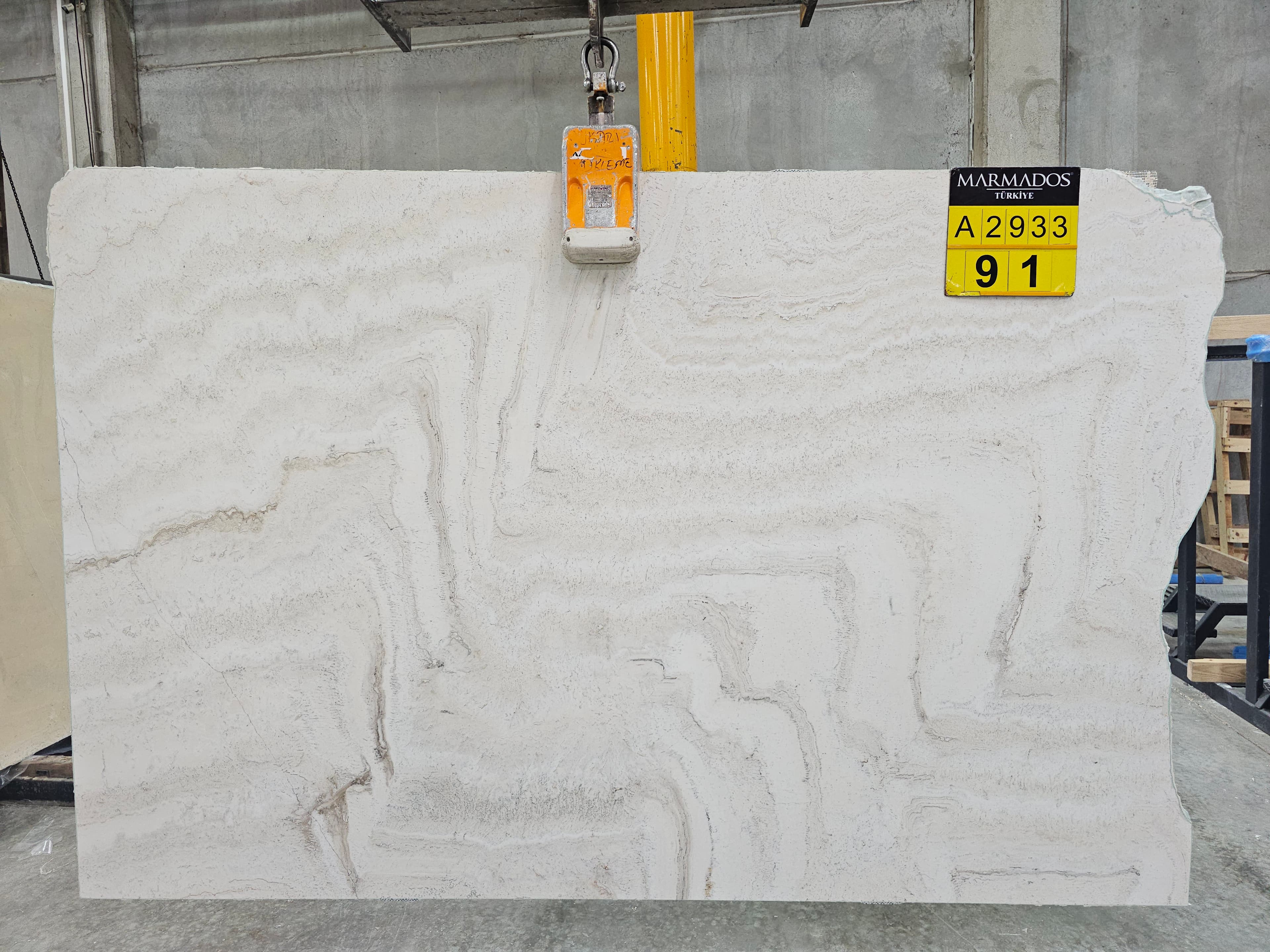 White Travertine Vein-Cut · Select
