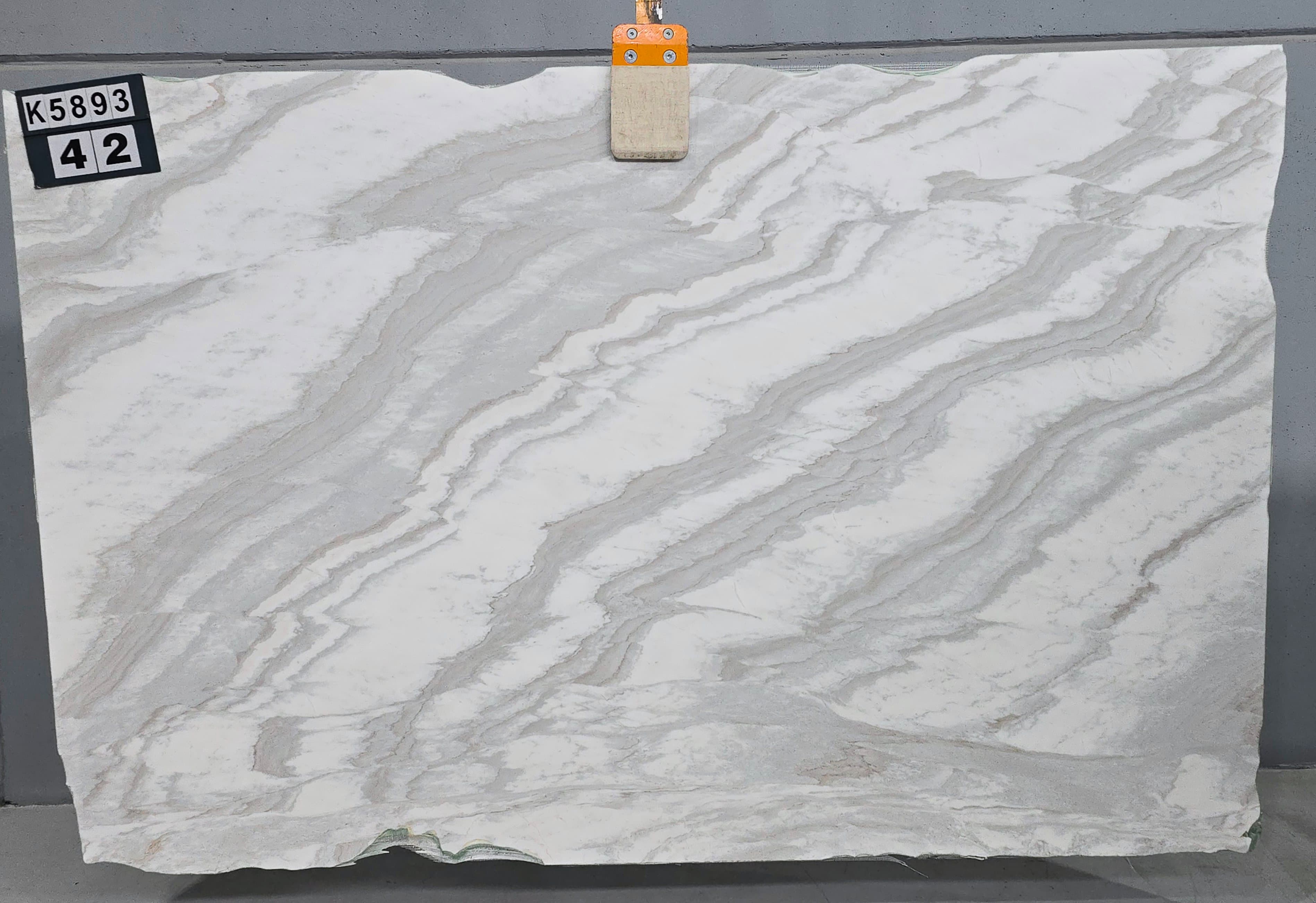 Calacatta Wave · Select