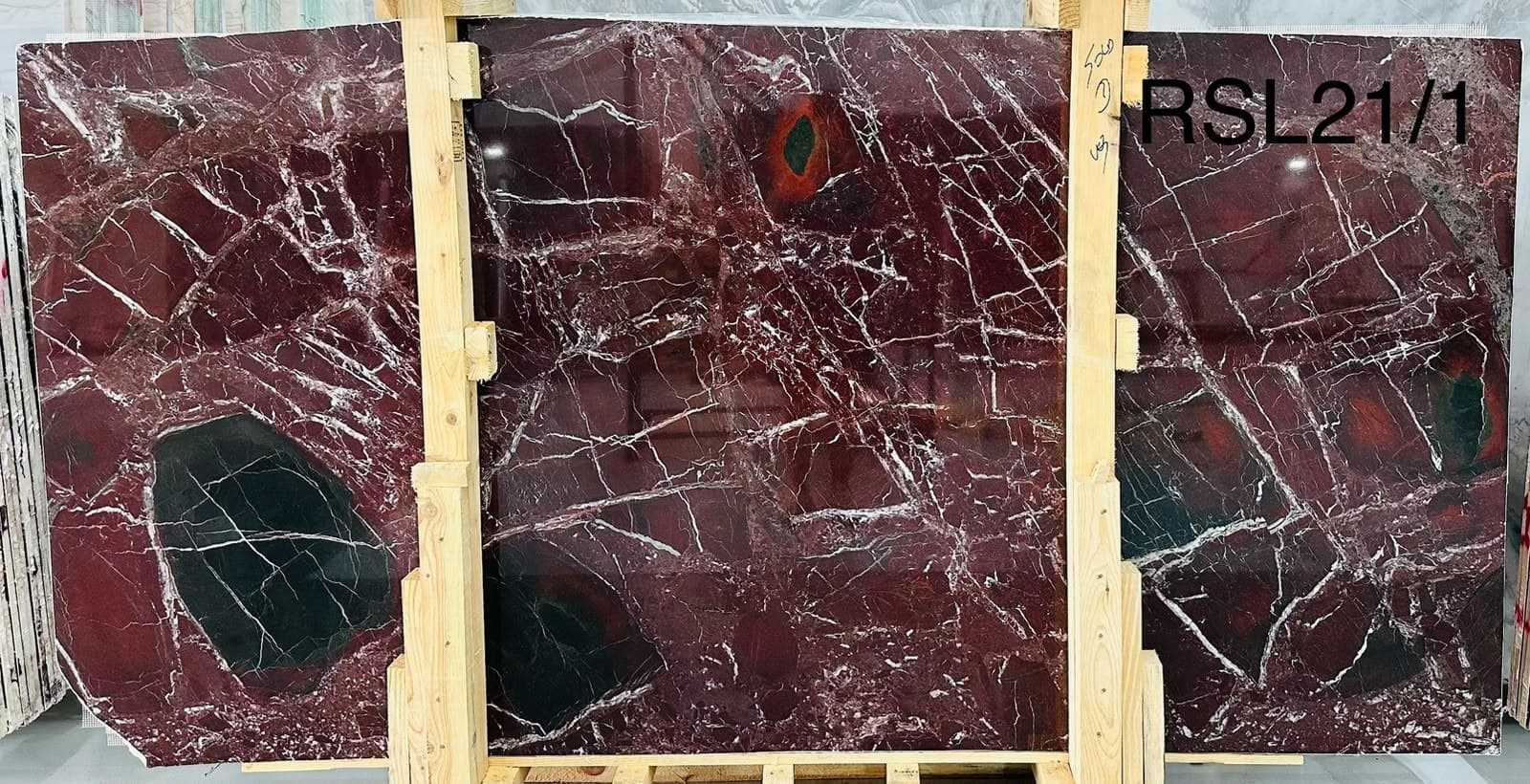 Rosso Levanto · Select