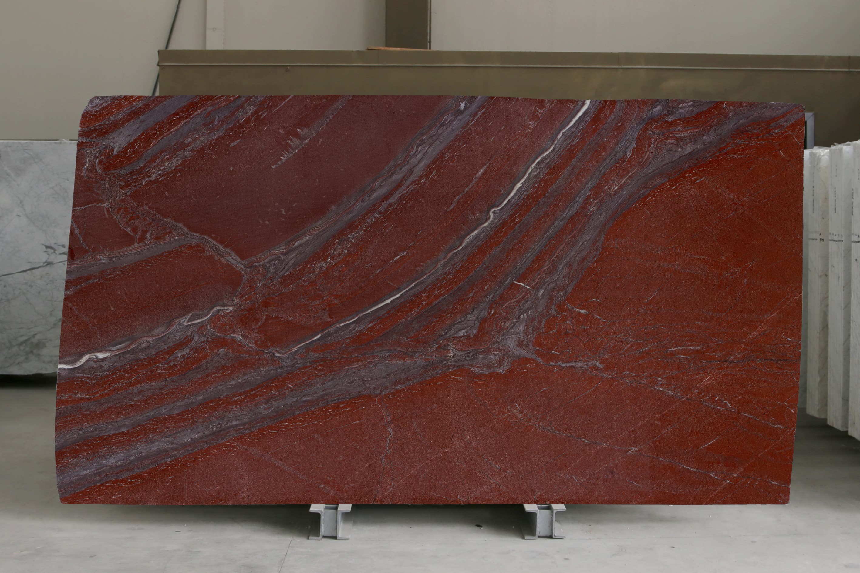Rosso Laguna · Select