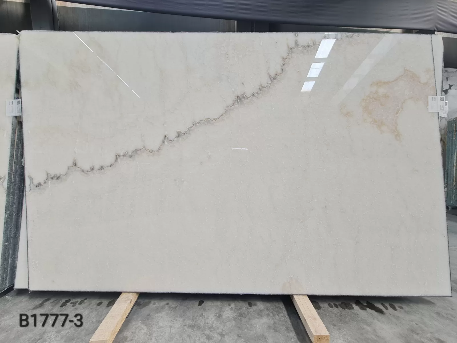 White Onyx 2