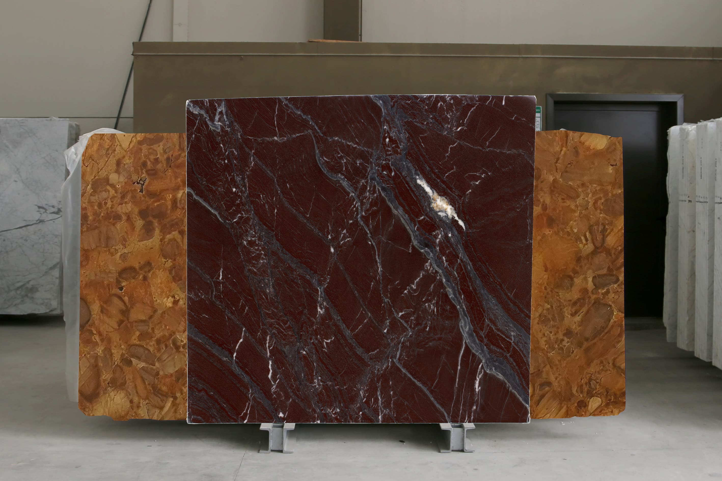 Rosso Laguna · Select