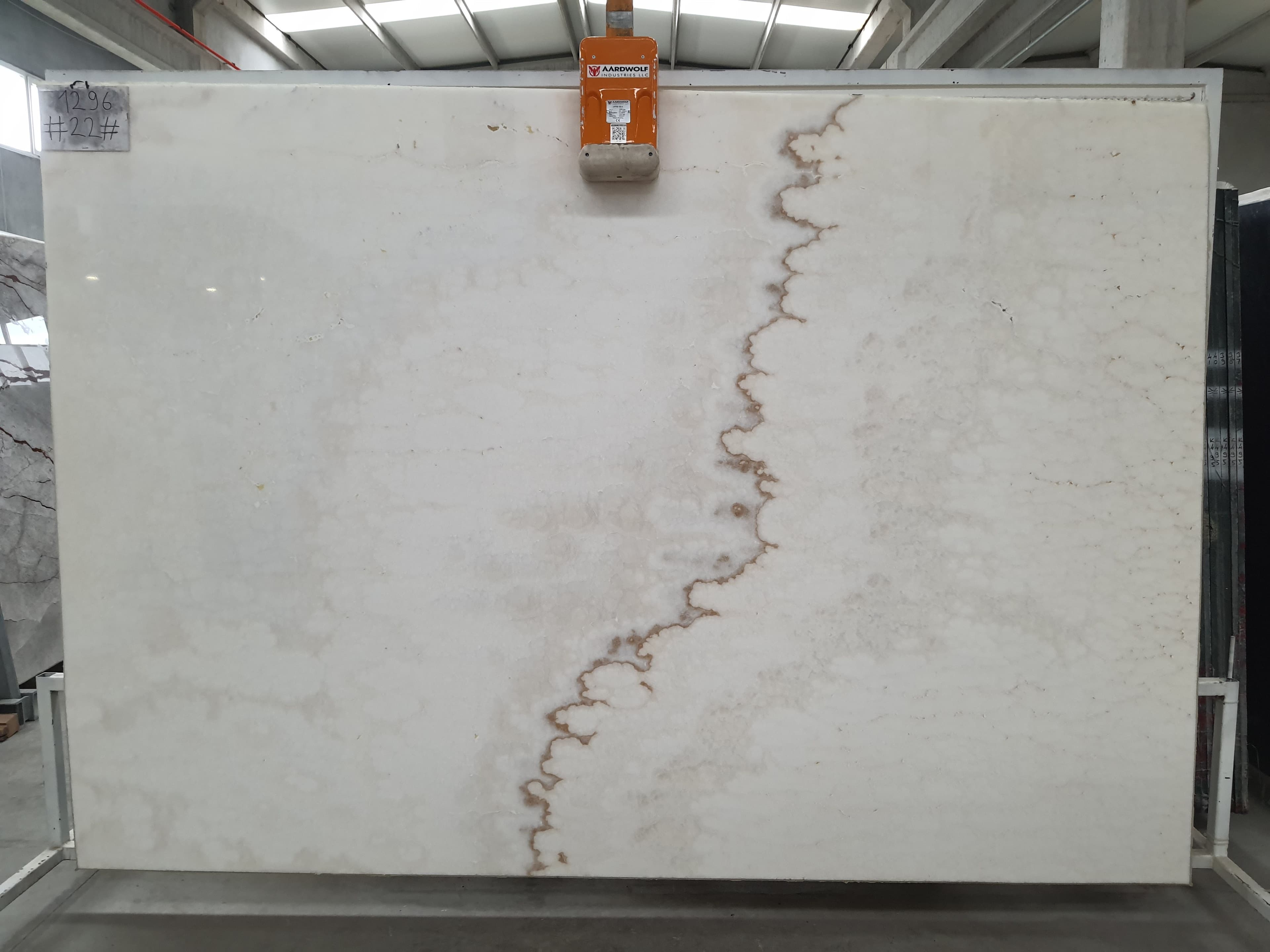 White Onyx · Select