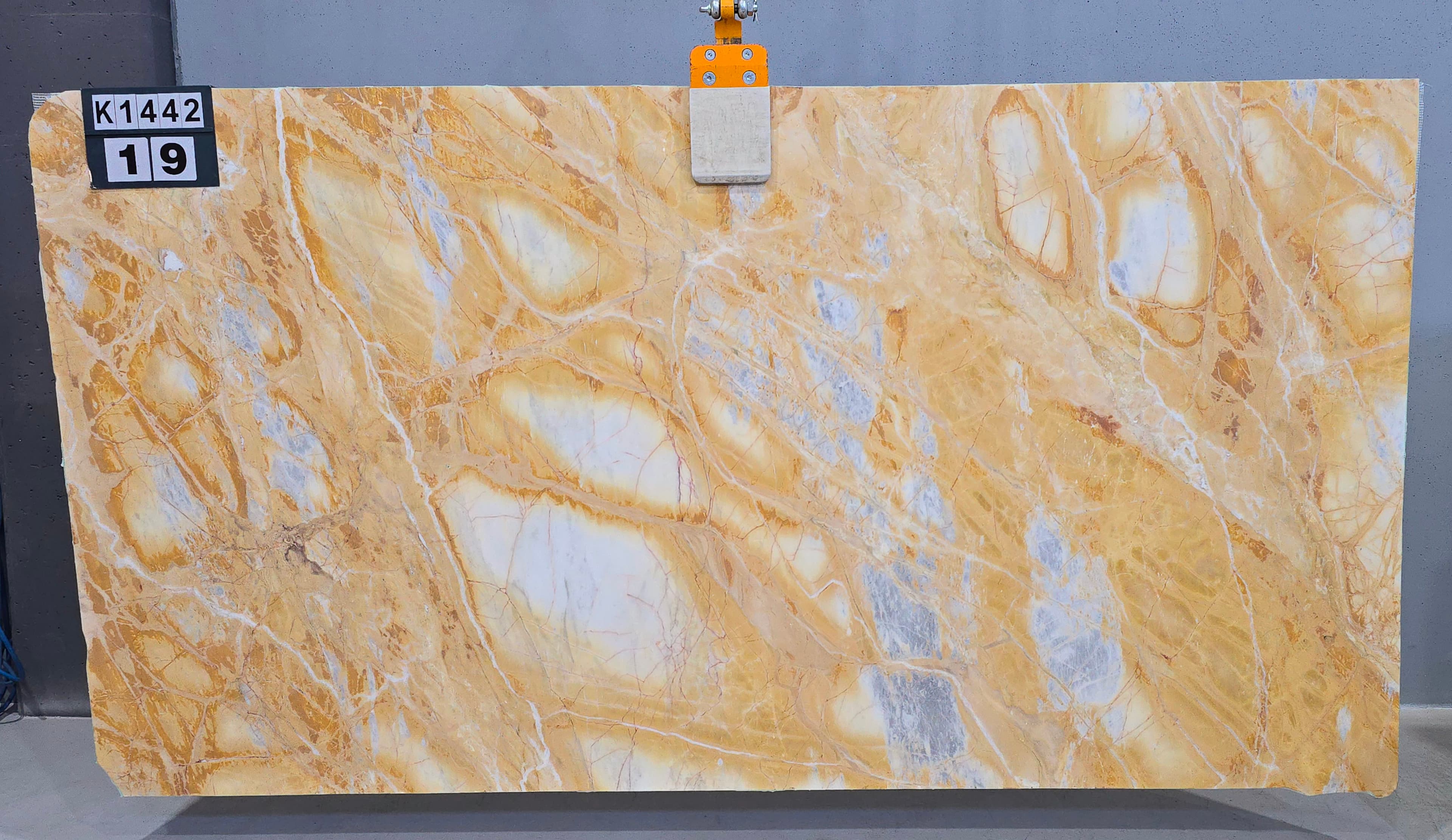 Giallo Siena Dolomite · Select