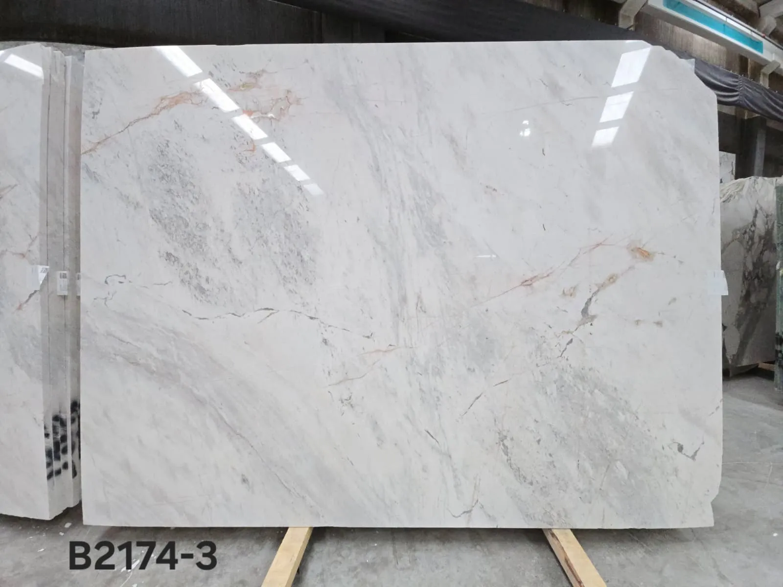 Rosso Dolomite · Select