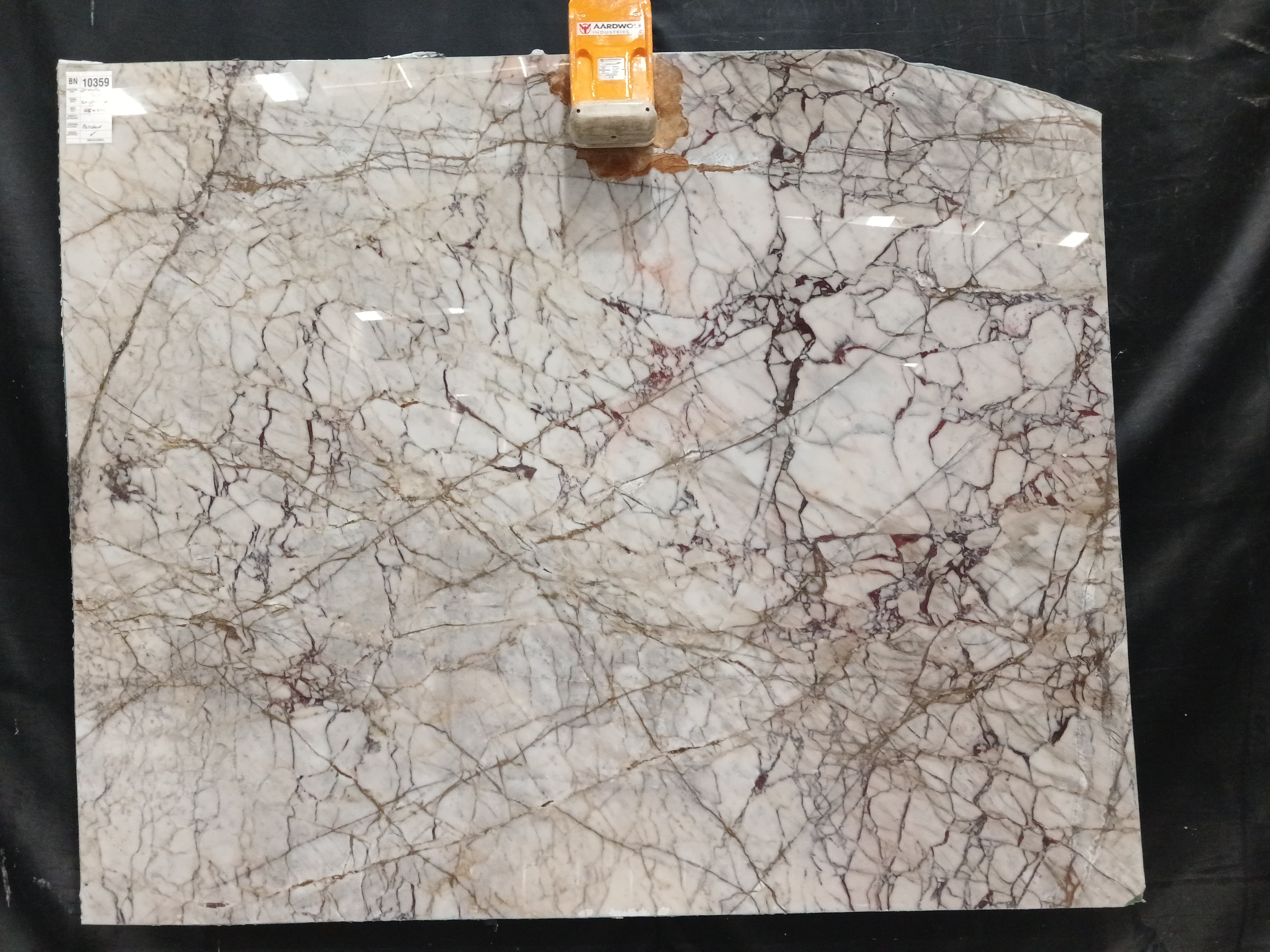 Calacatta Viola Gold · Select