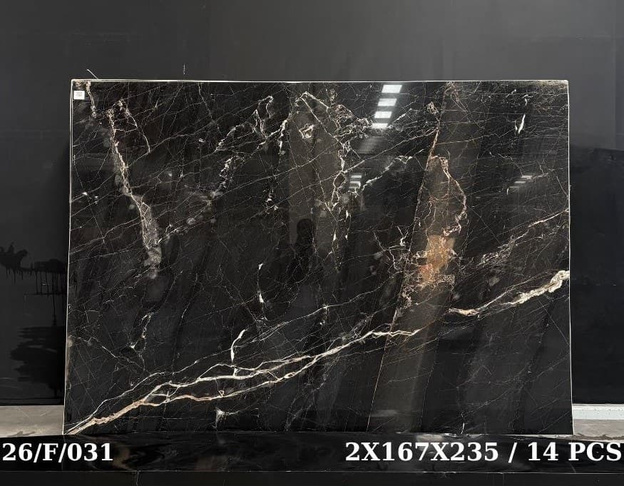 Sahara Noir · Select