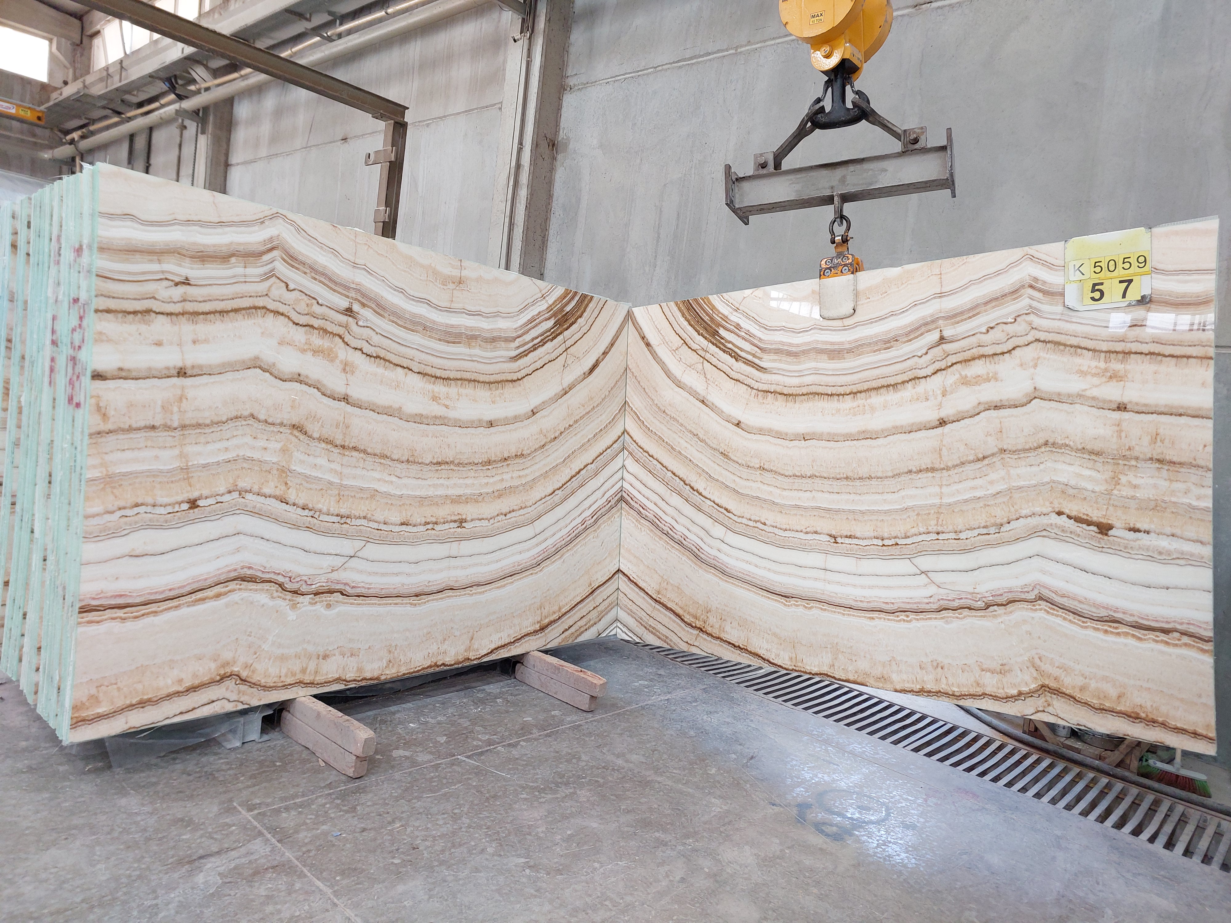 White Onyx 1