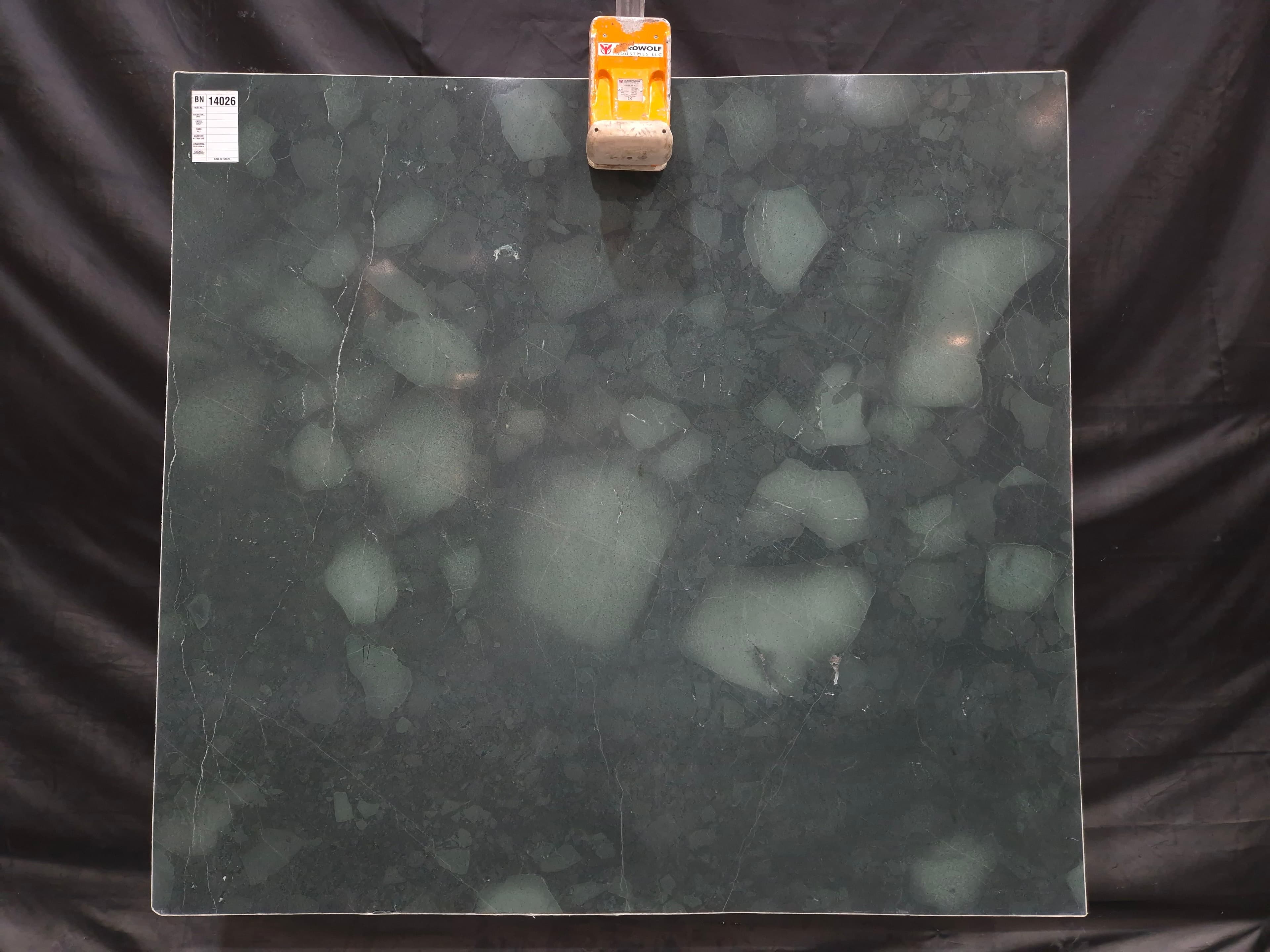 Verde Amore · Select · 184×301×2 cm