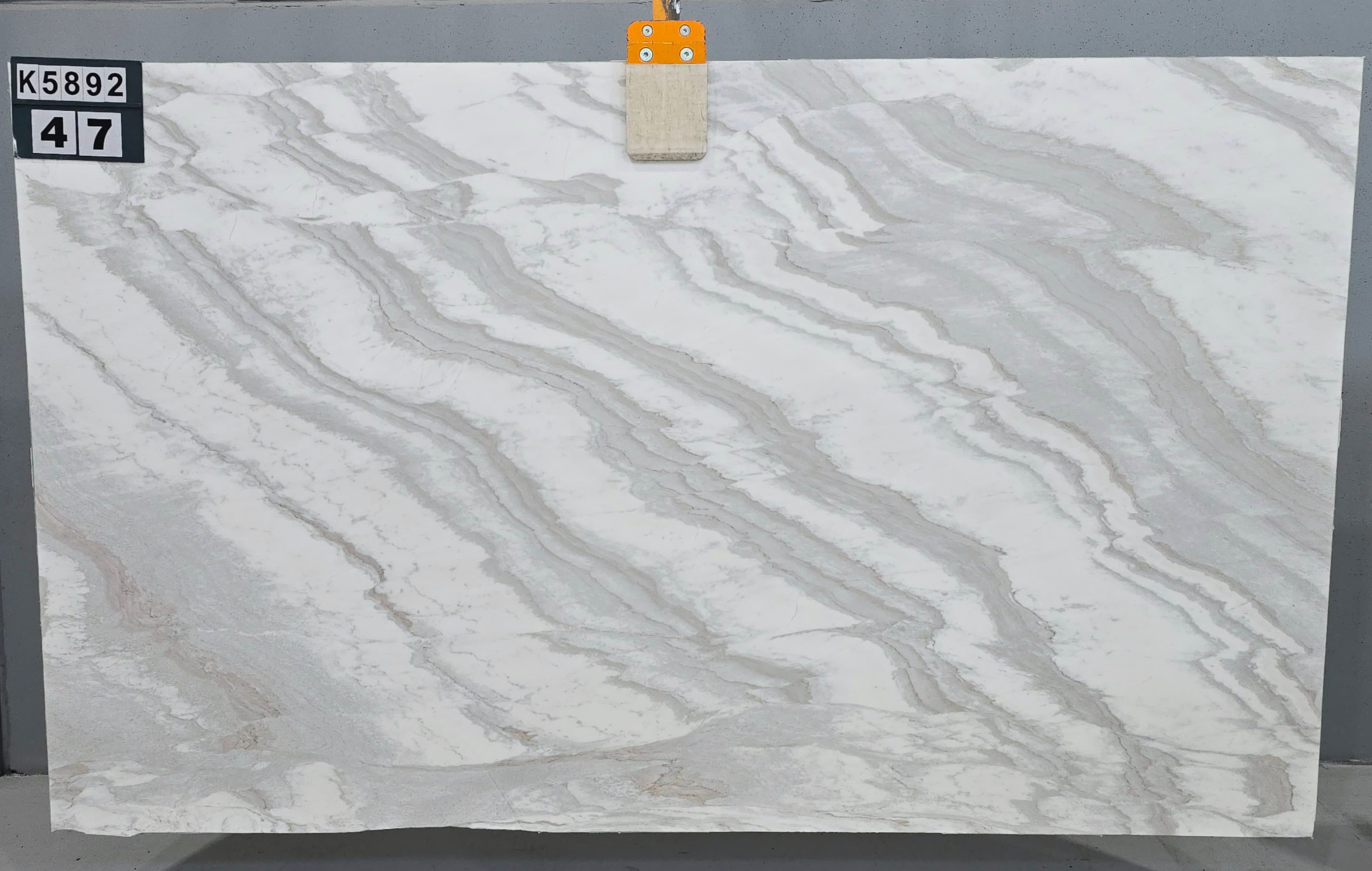 Calacatta Wave · Select