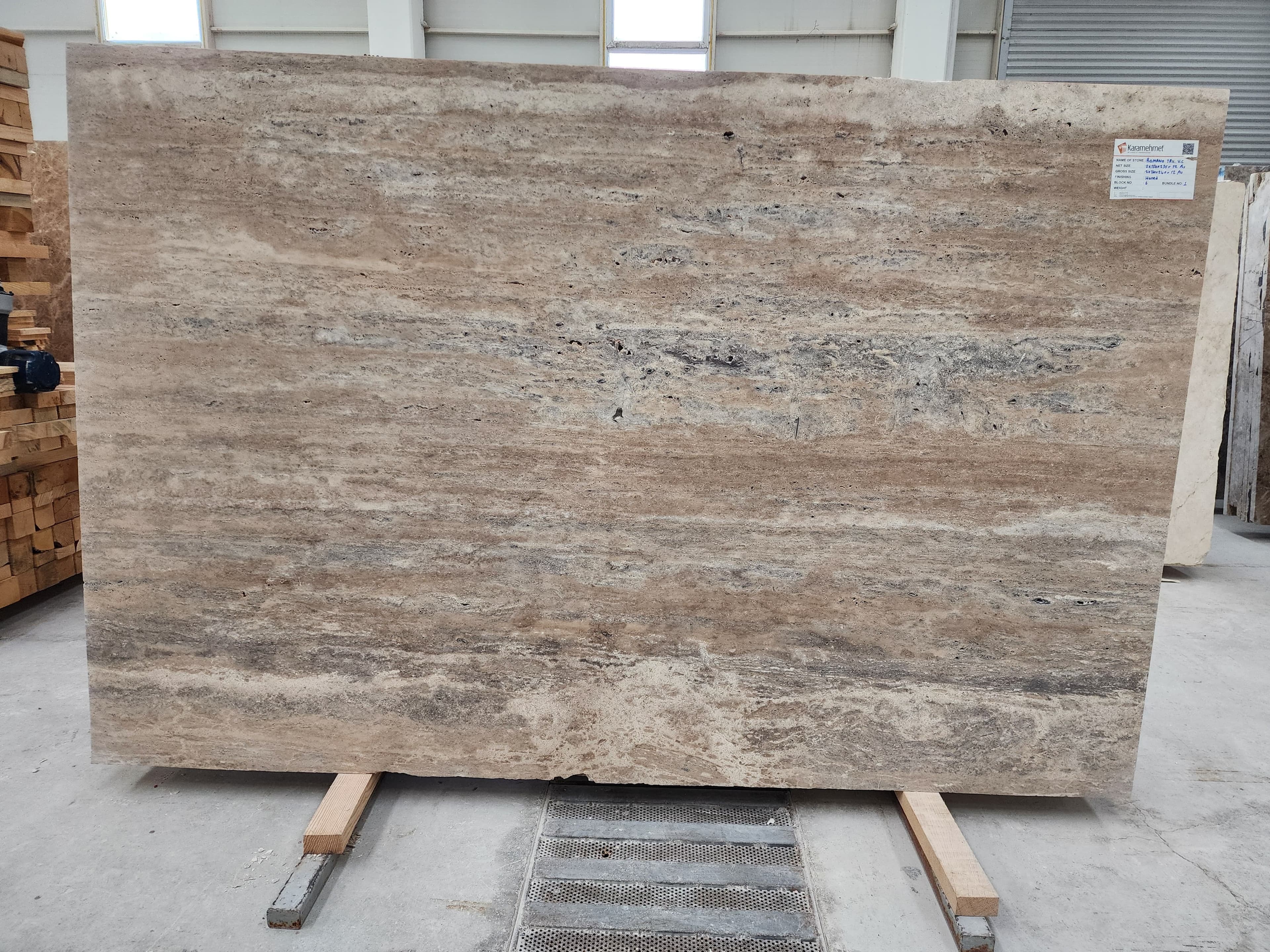 Travertino Silver · Select