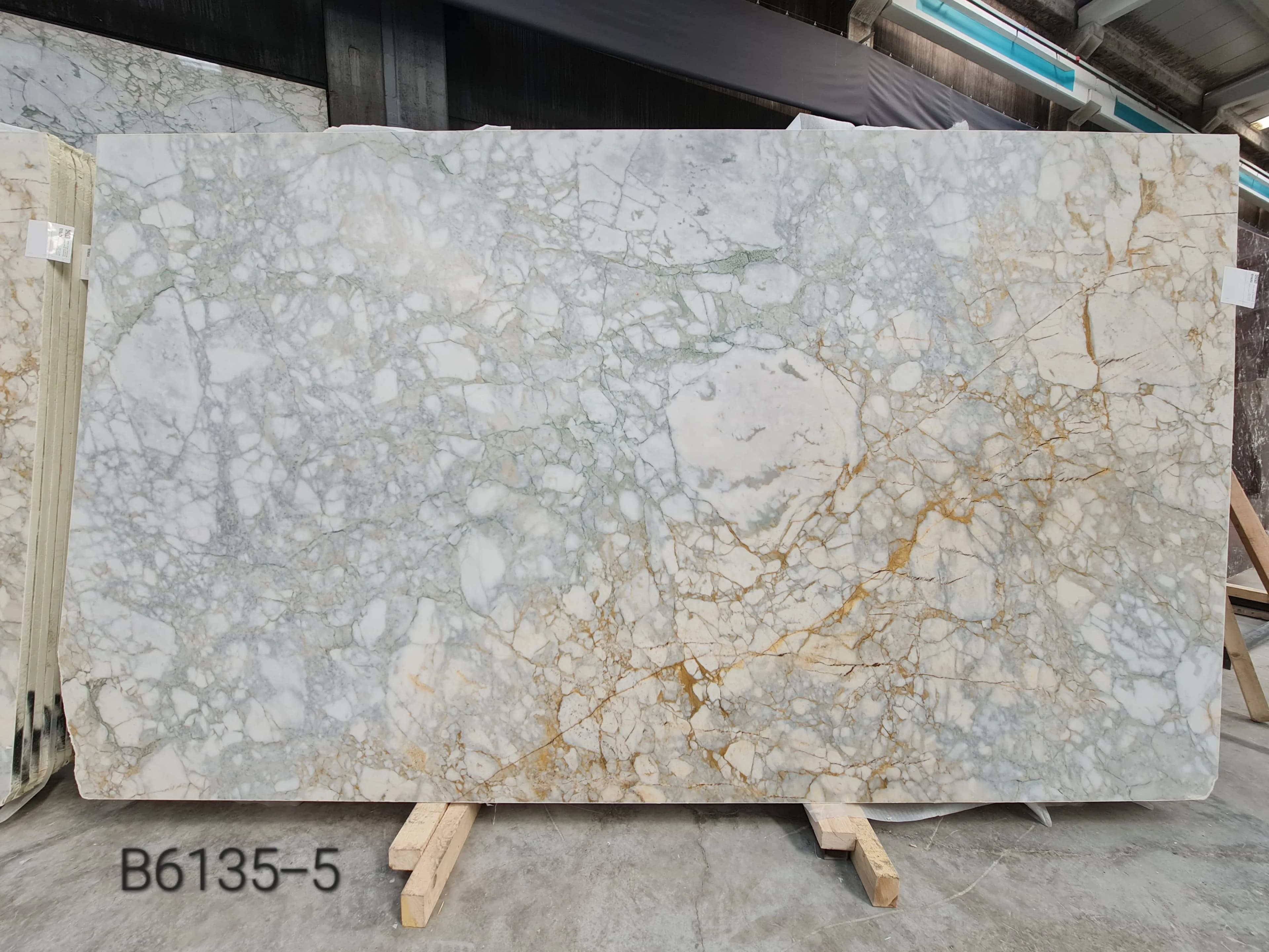 Calacatta Verde · Select