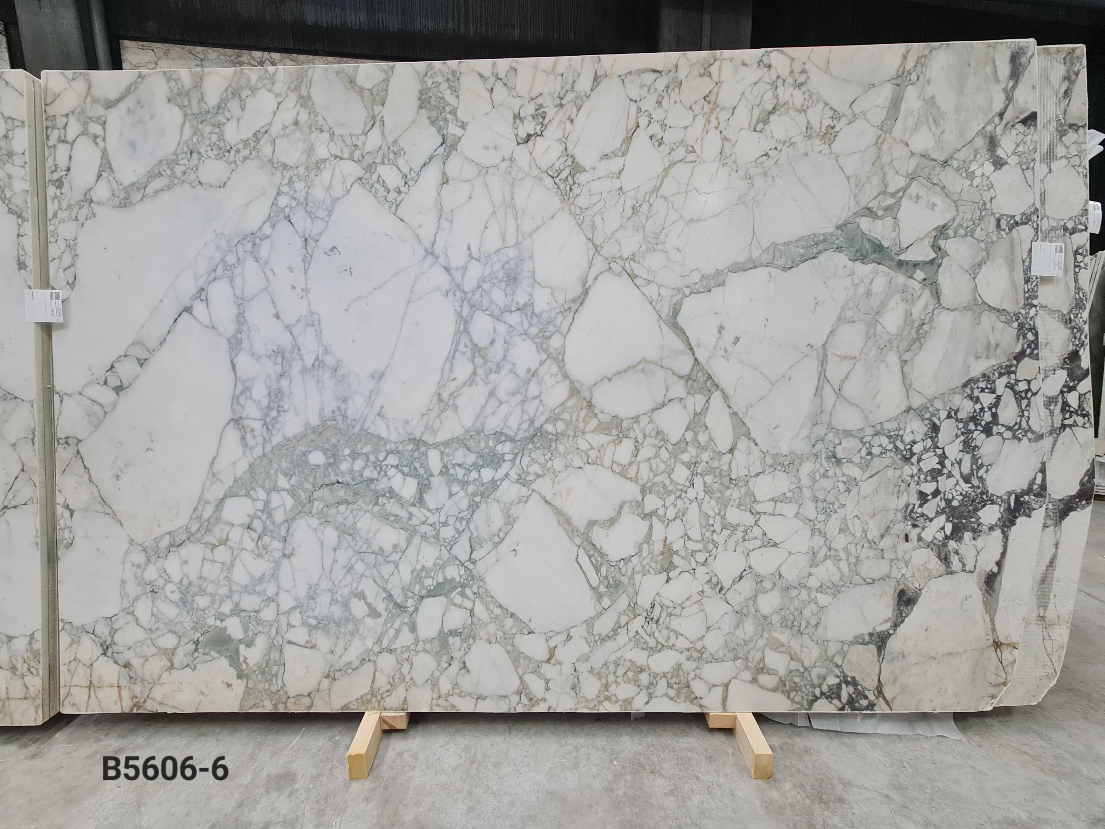 Calacatta Verde · Select
