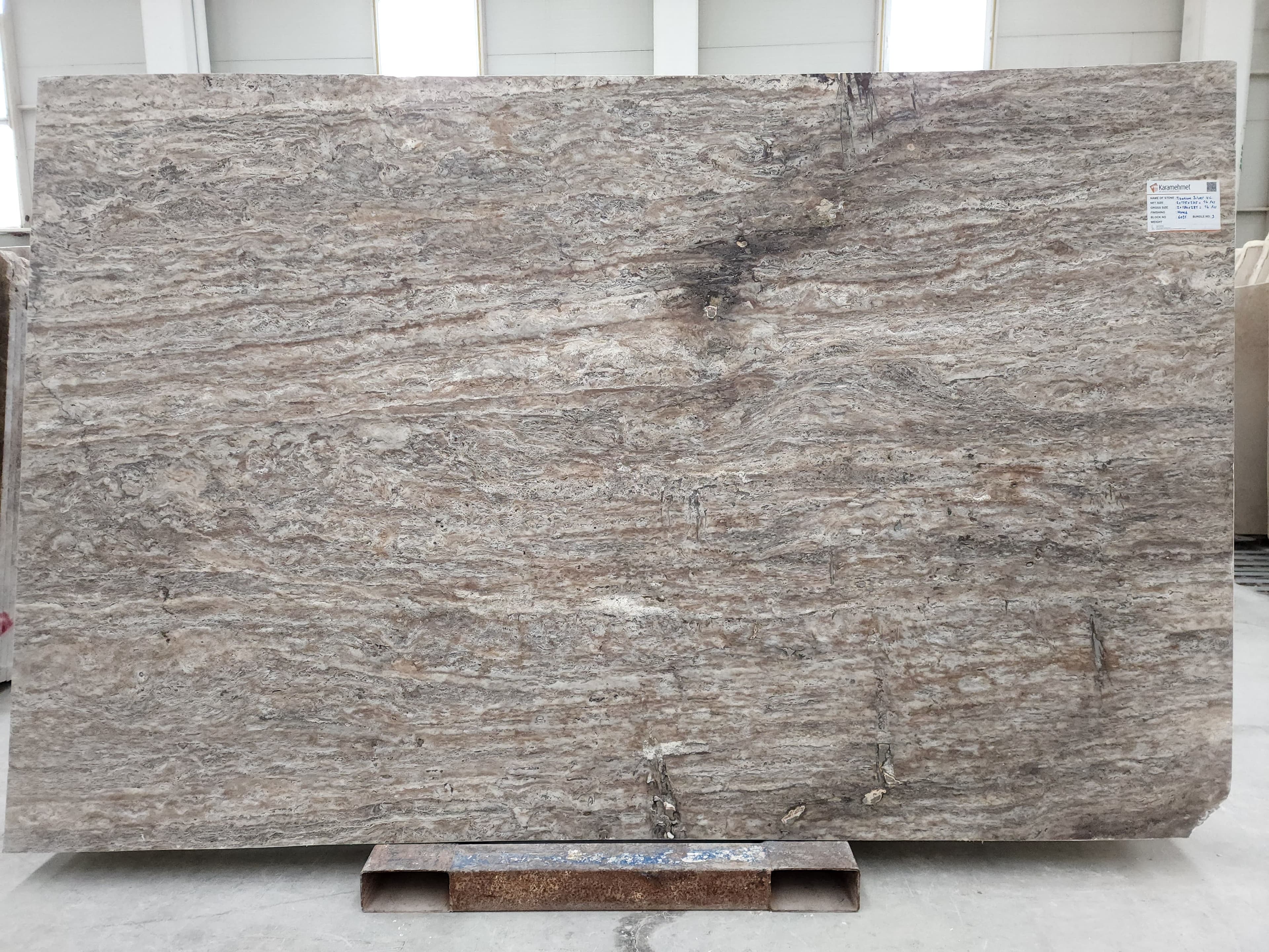 Travertino Silver · Select