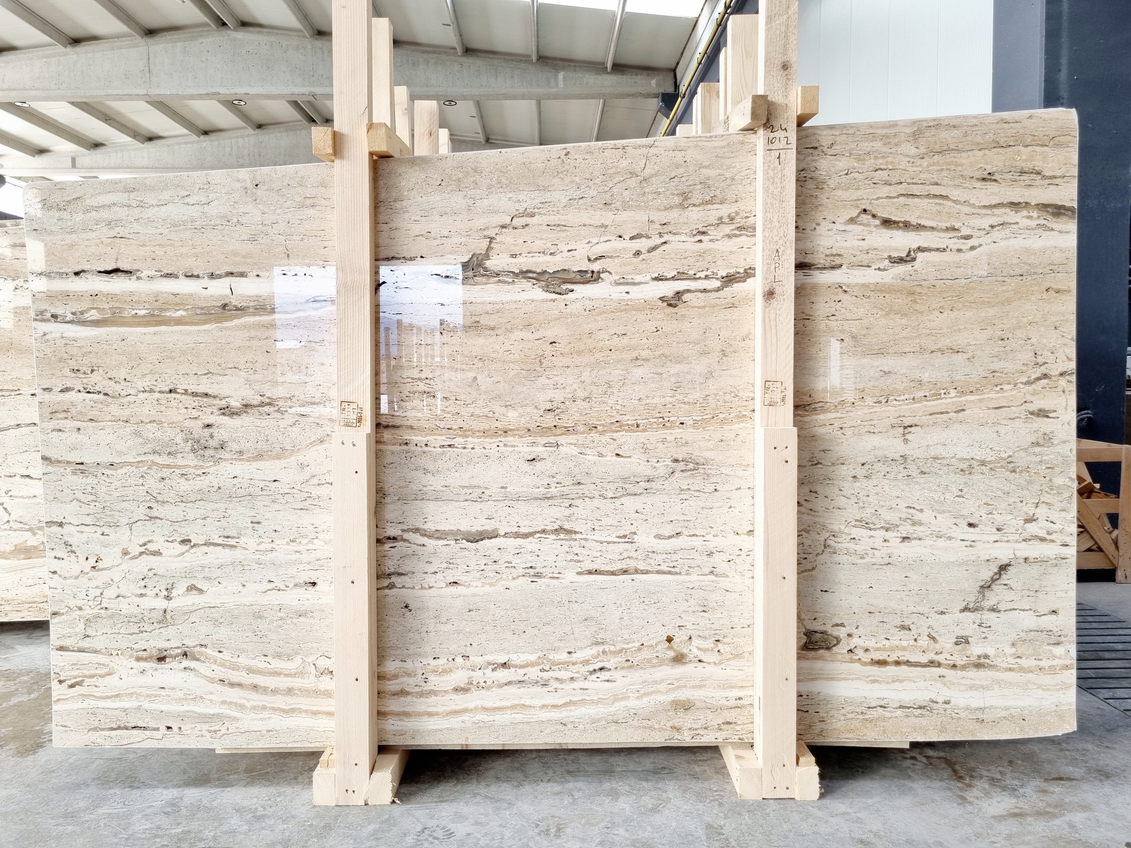 Philadelphia Travertine · Select