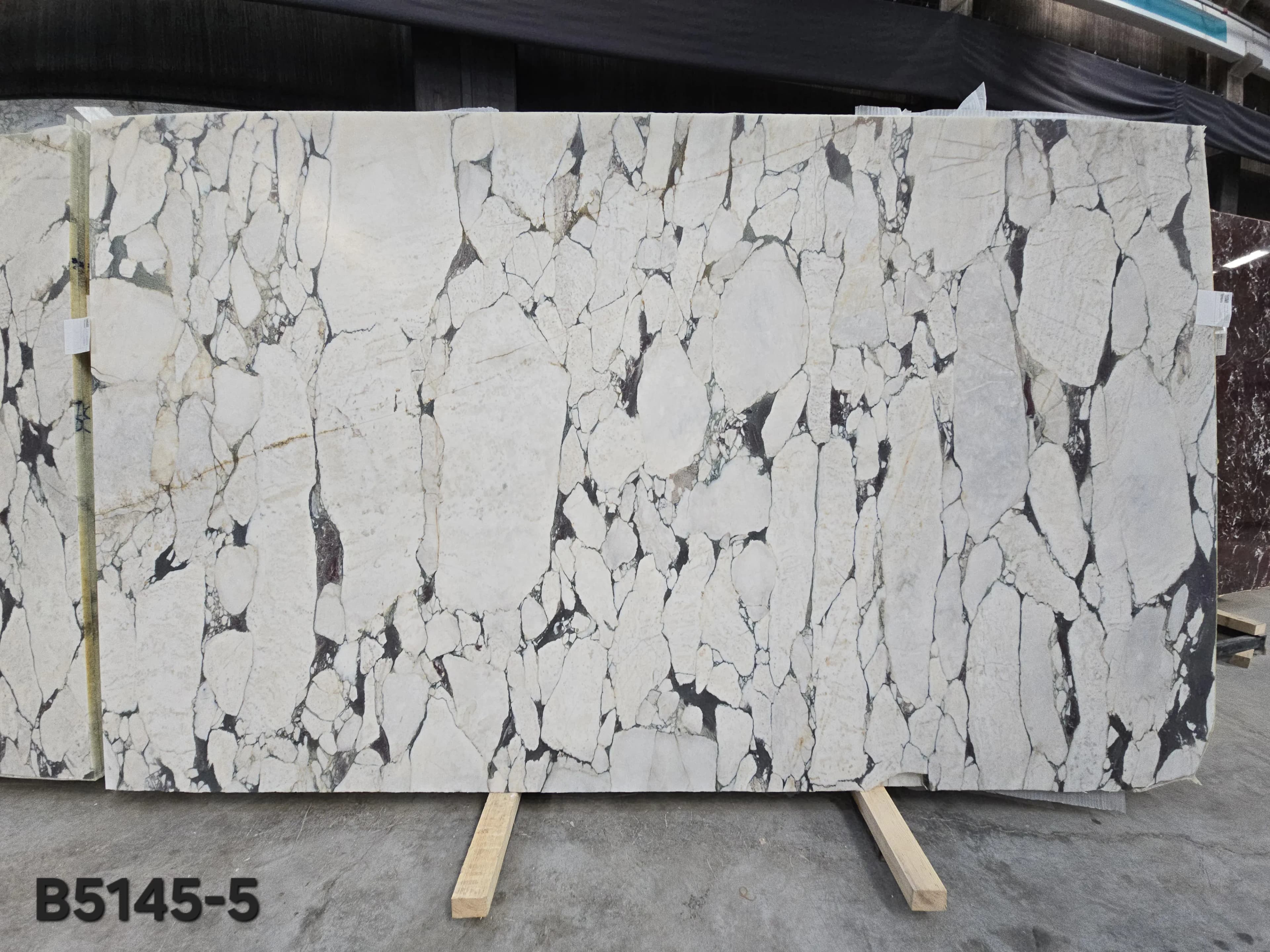 Calacatta Viola · Select
