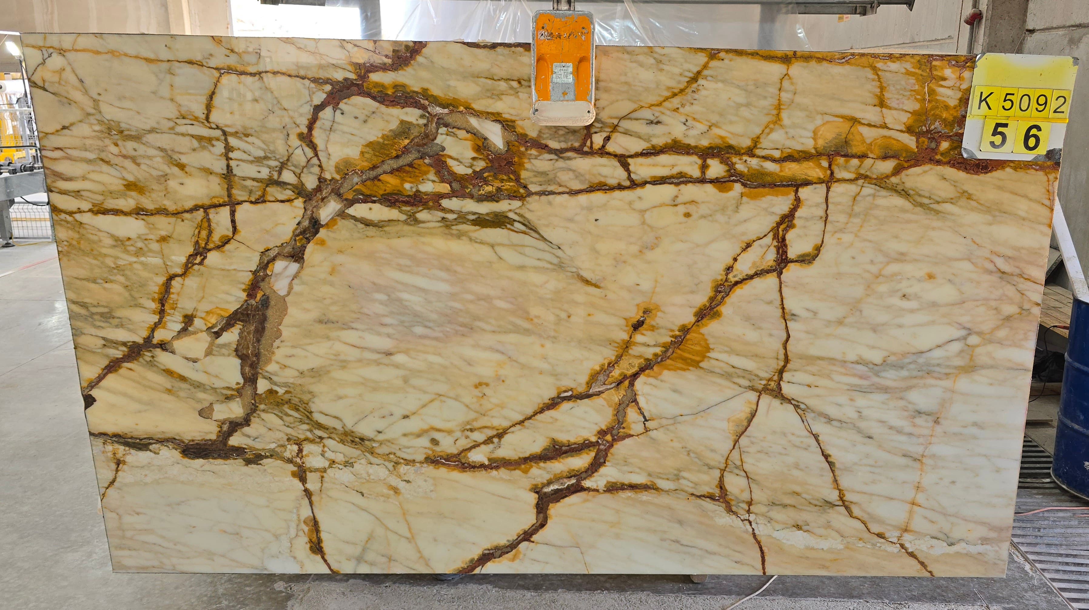 Calacatta Antique · Select