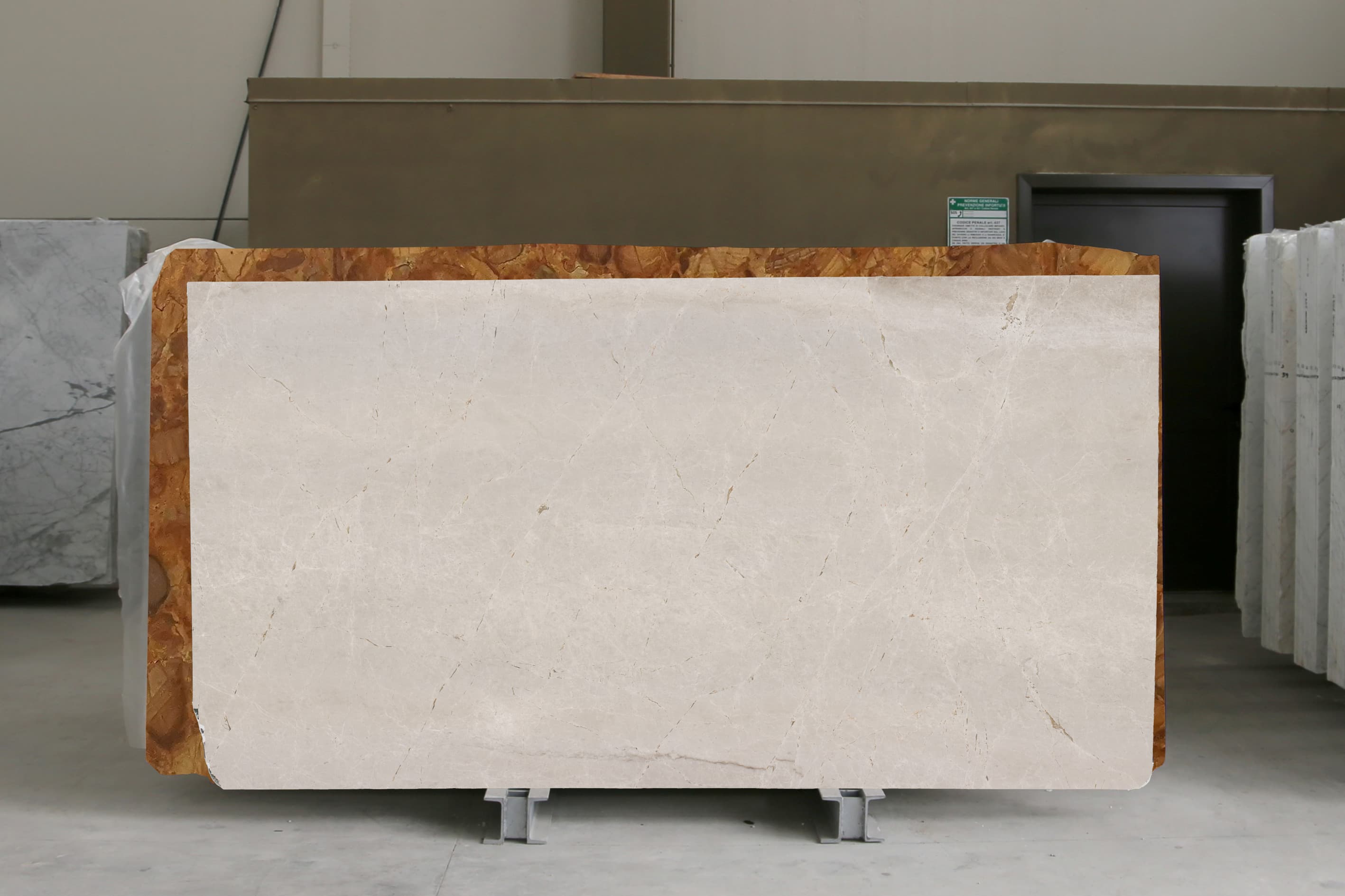 Silver Spider · Select