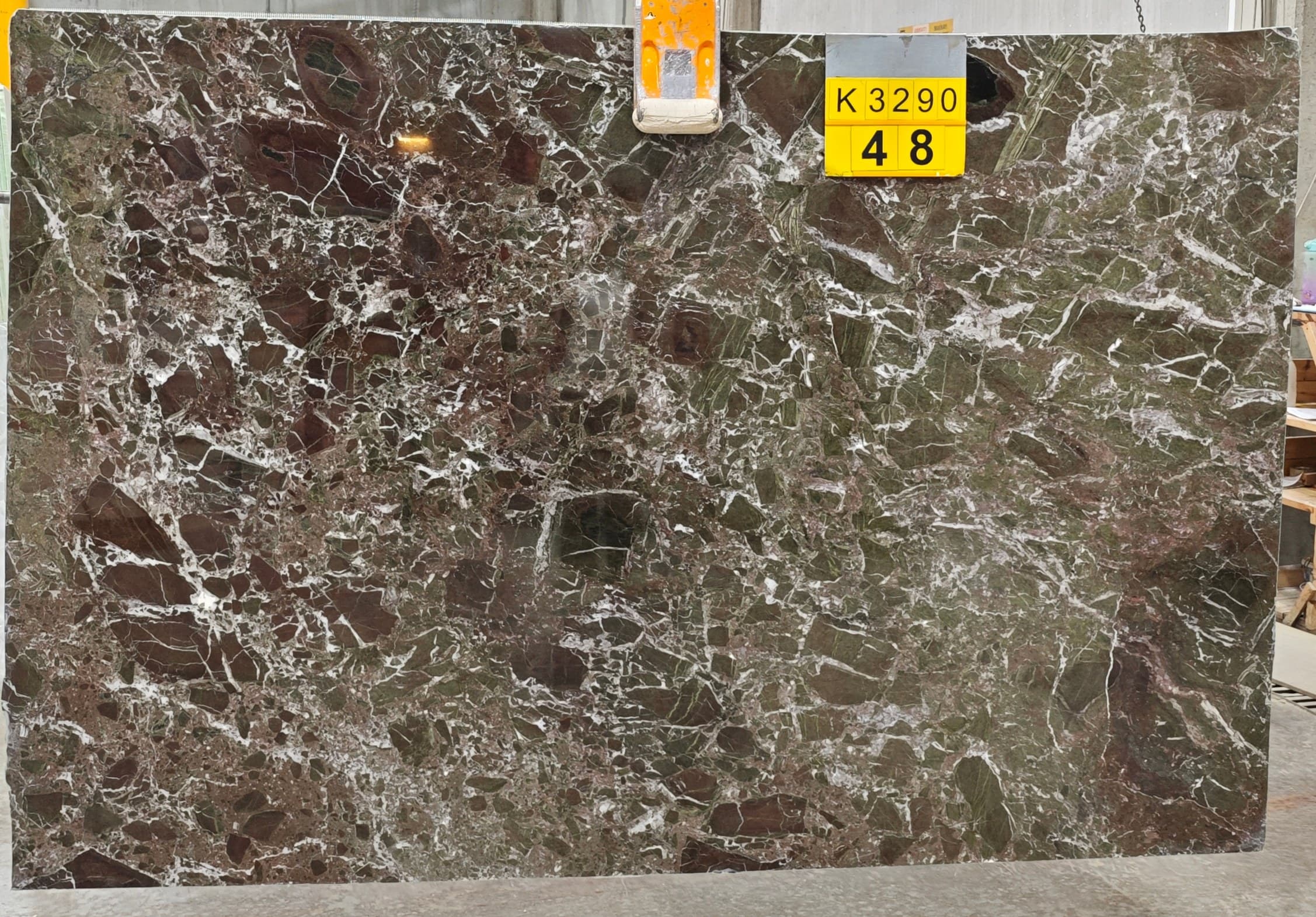 Rosso Levanto · Select · 175×265×2 cm