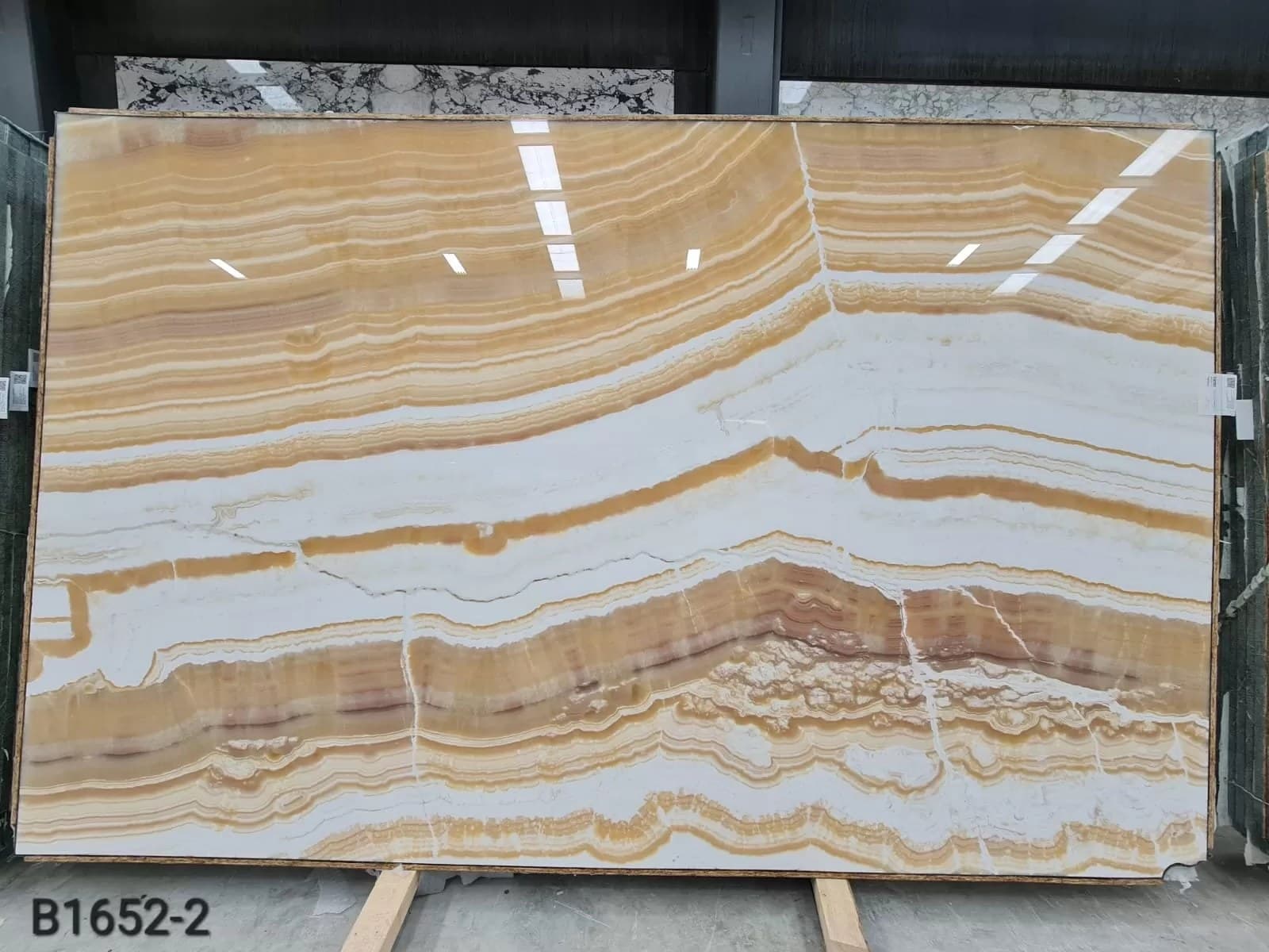 Honey Onyx · Select